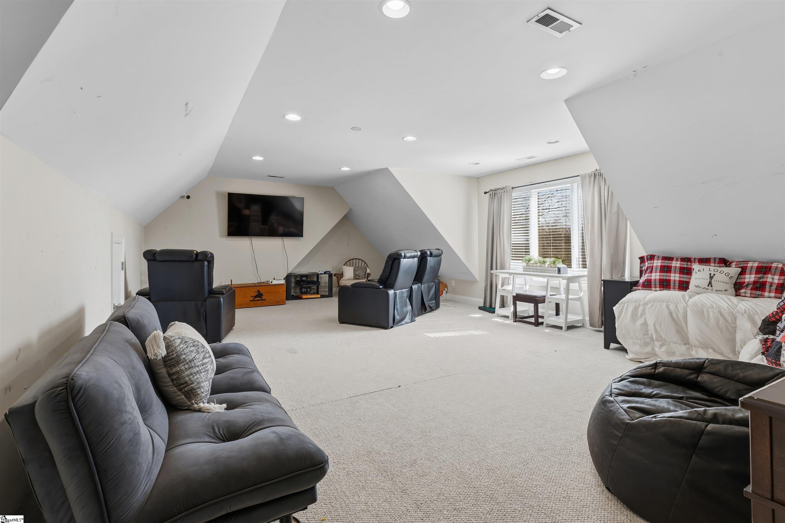 24 Appian Circle Simpsonville, SC 29681