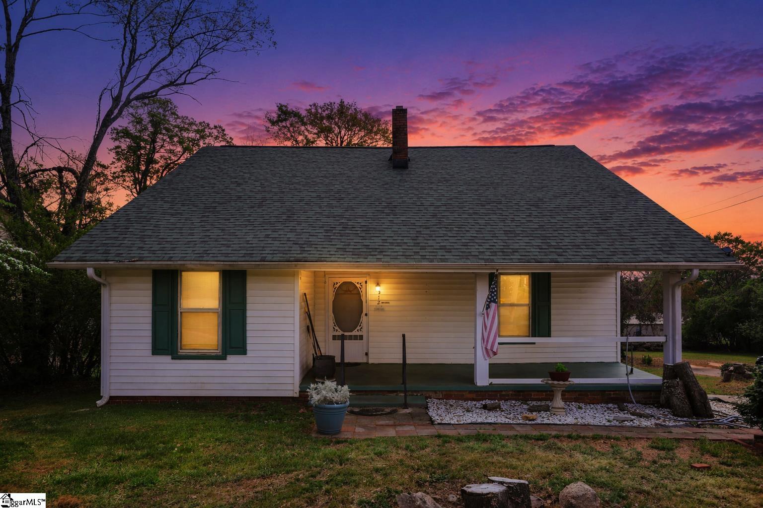 312 E A Avenue Easley, SC 29640