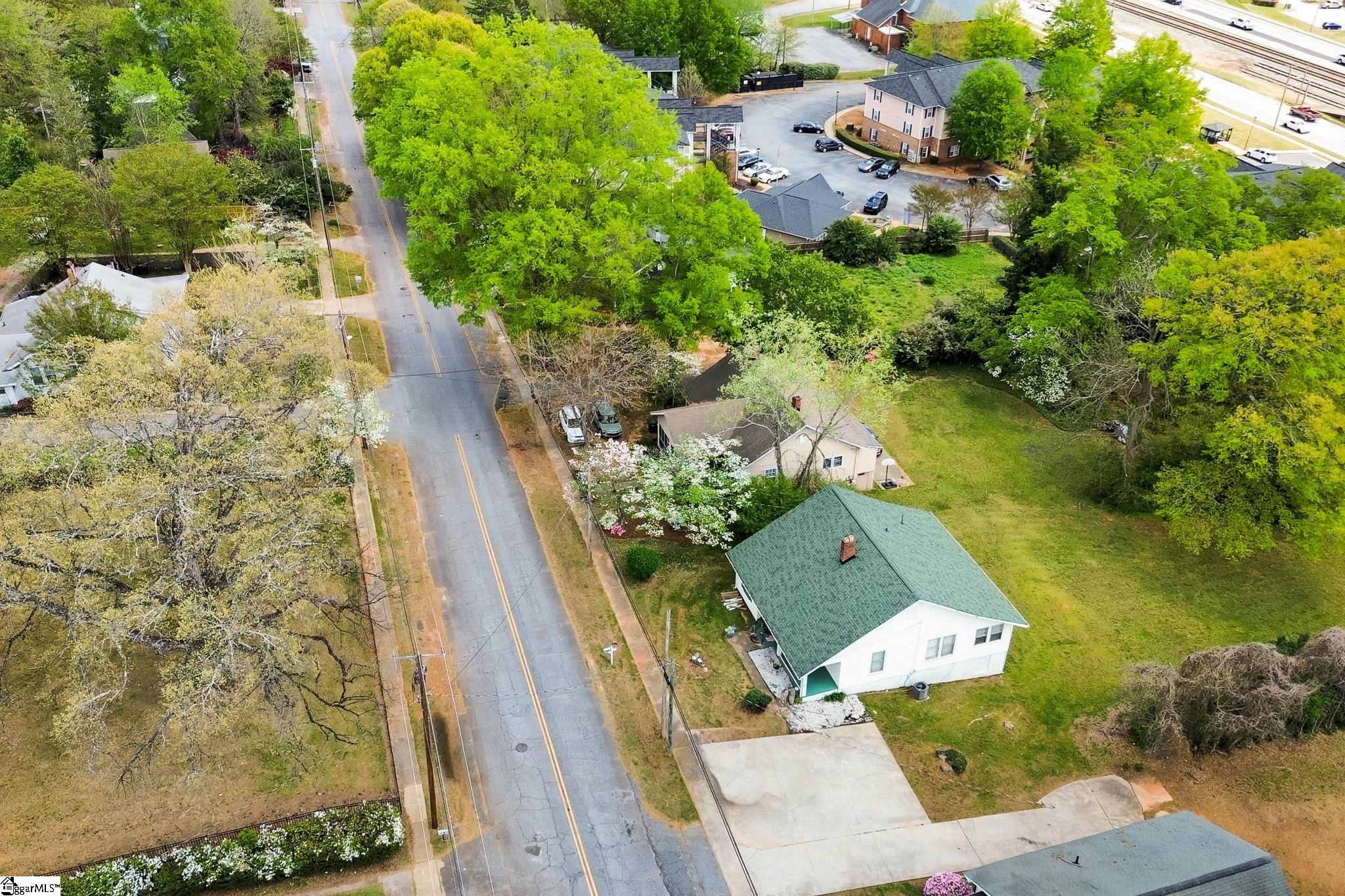 312 E A Avenue Easley, SC 29640