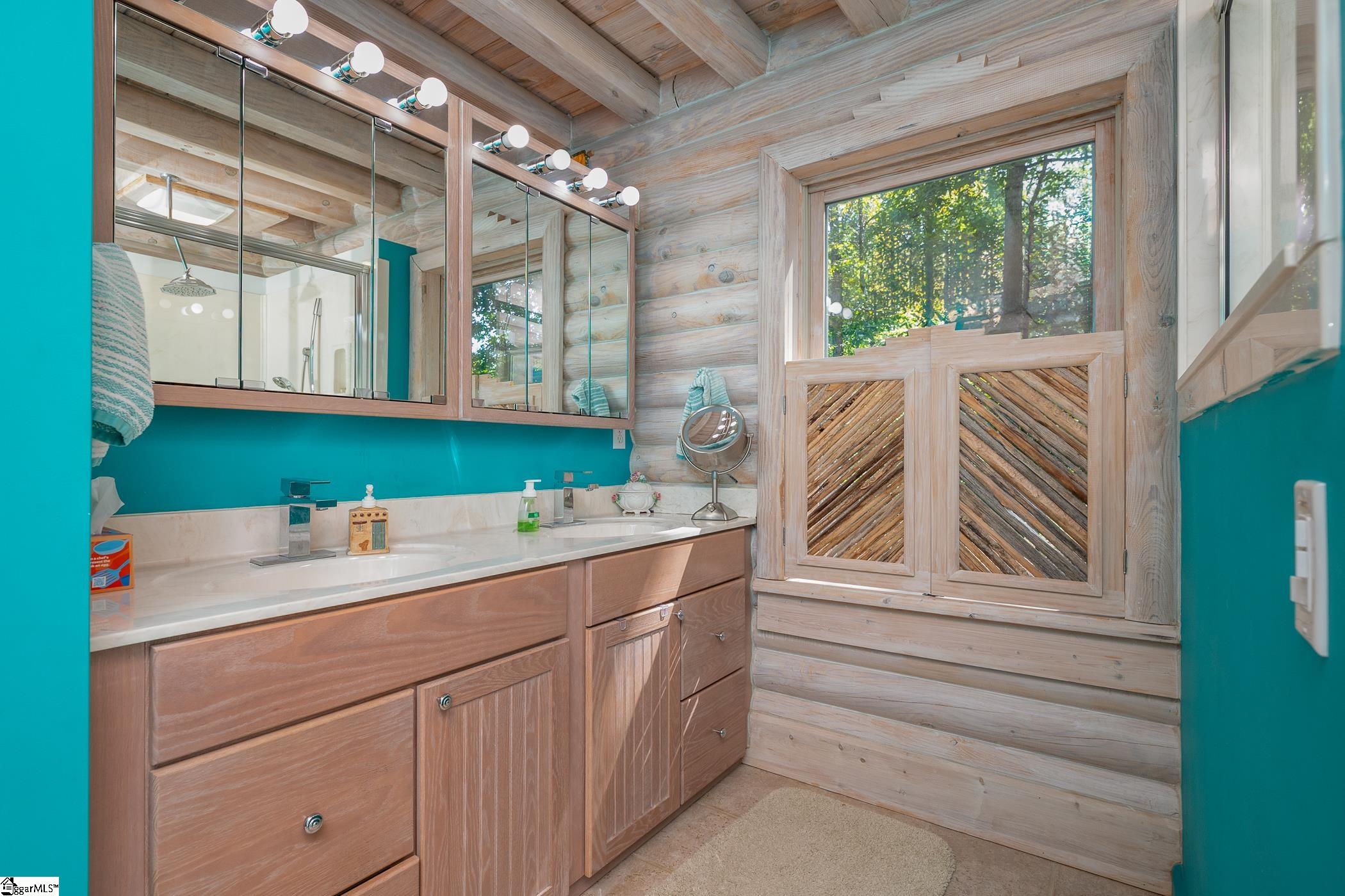 191 Crystal Lane, Townville, SC, 29689