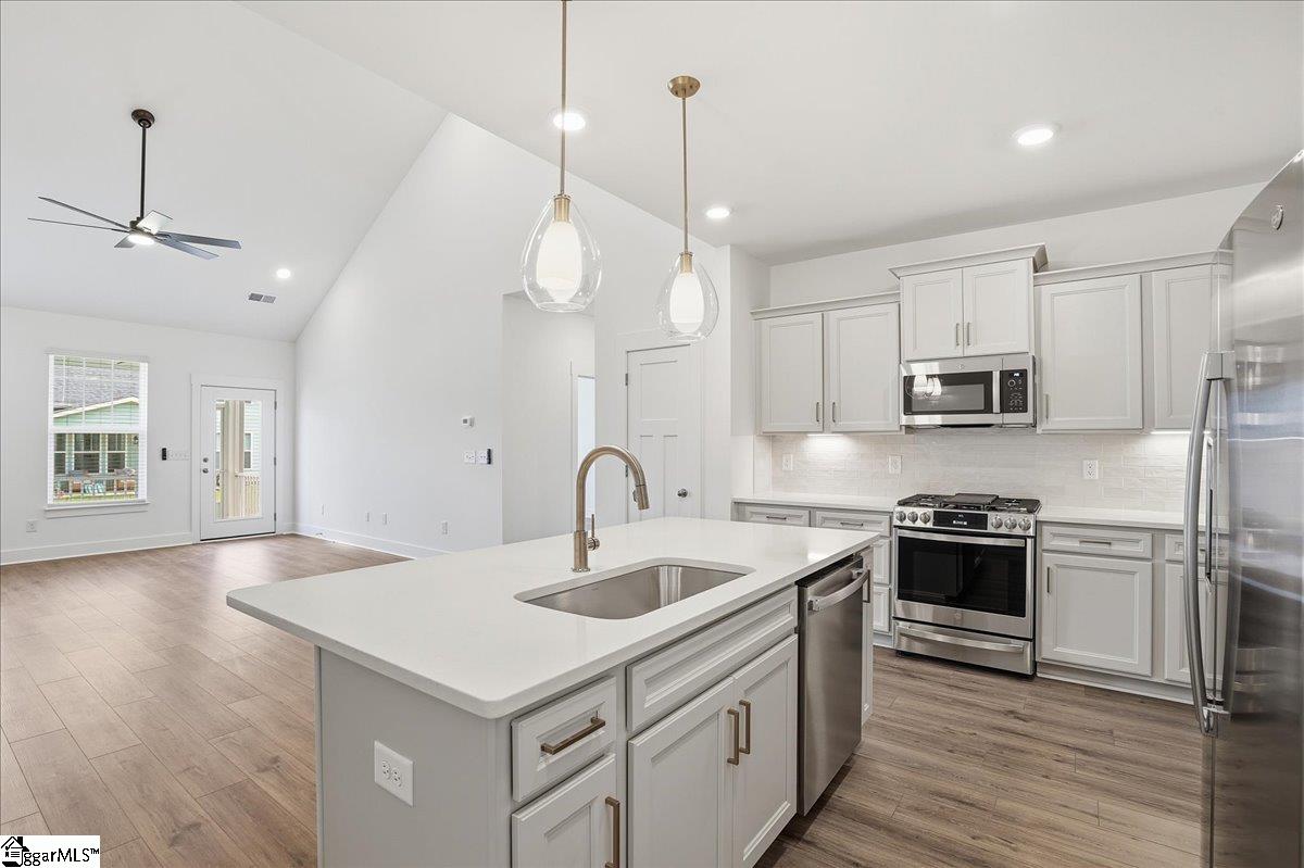 419 Crestcreek Drive Anderson, SC 29621
