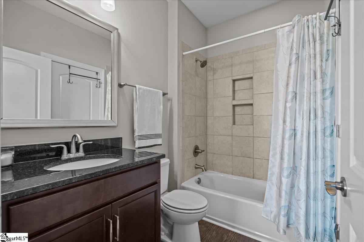 324 Crestgate Way Easley, SC 29642