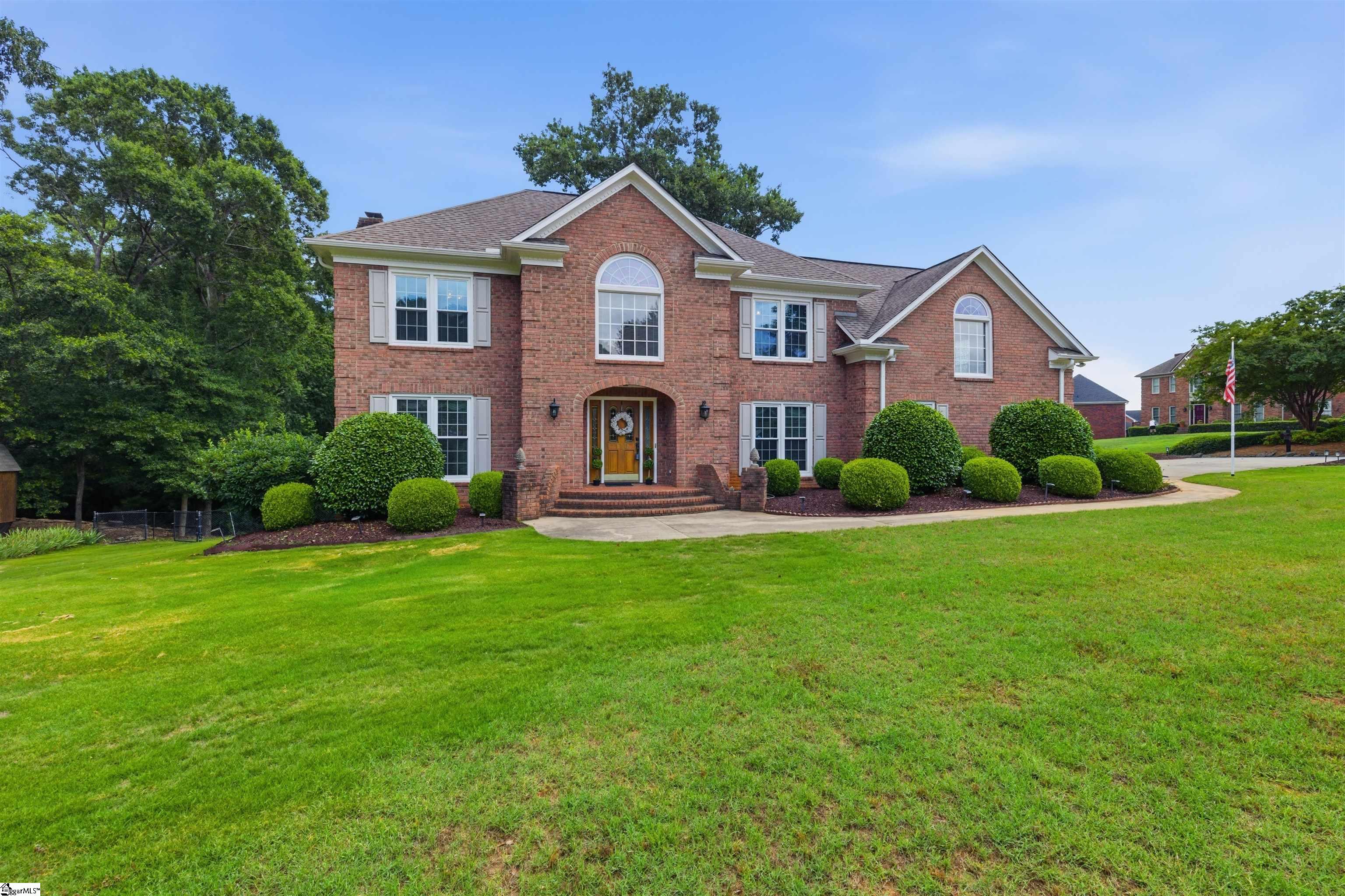110 W Killarney Lake Moore, SC 29369