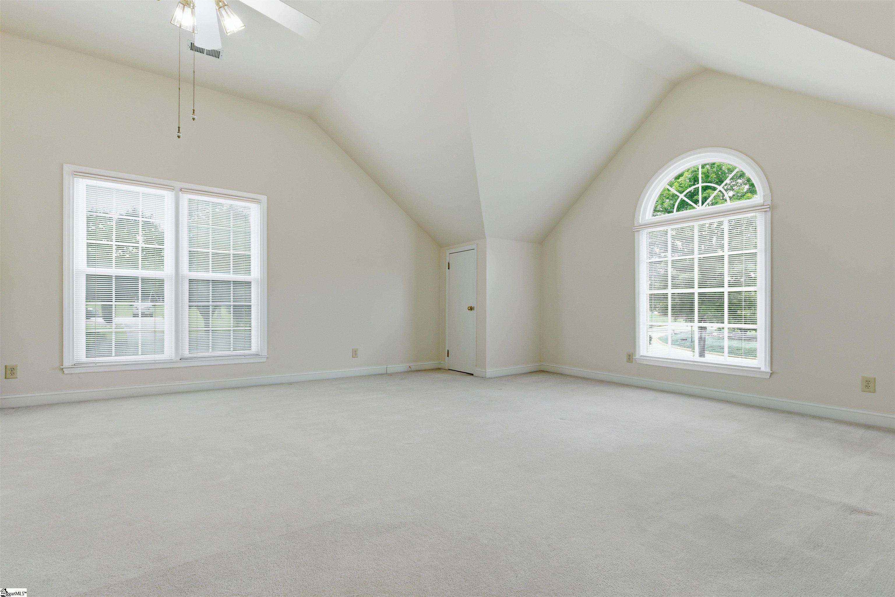110 W Killarney Lake Moore, SC 29369