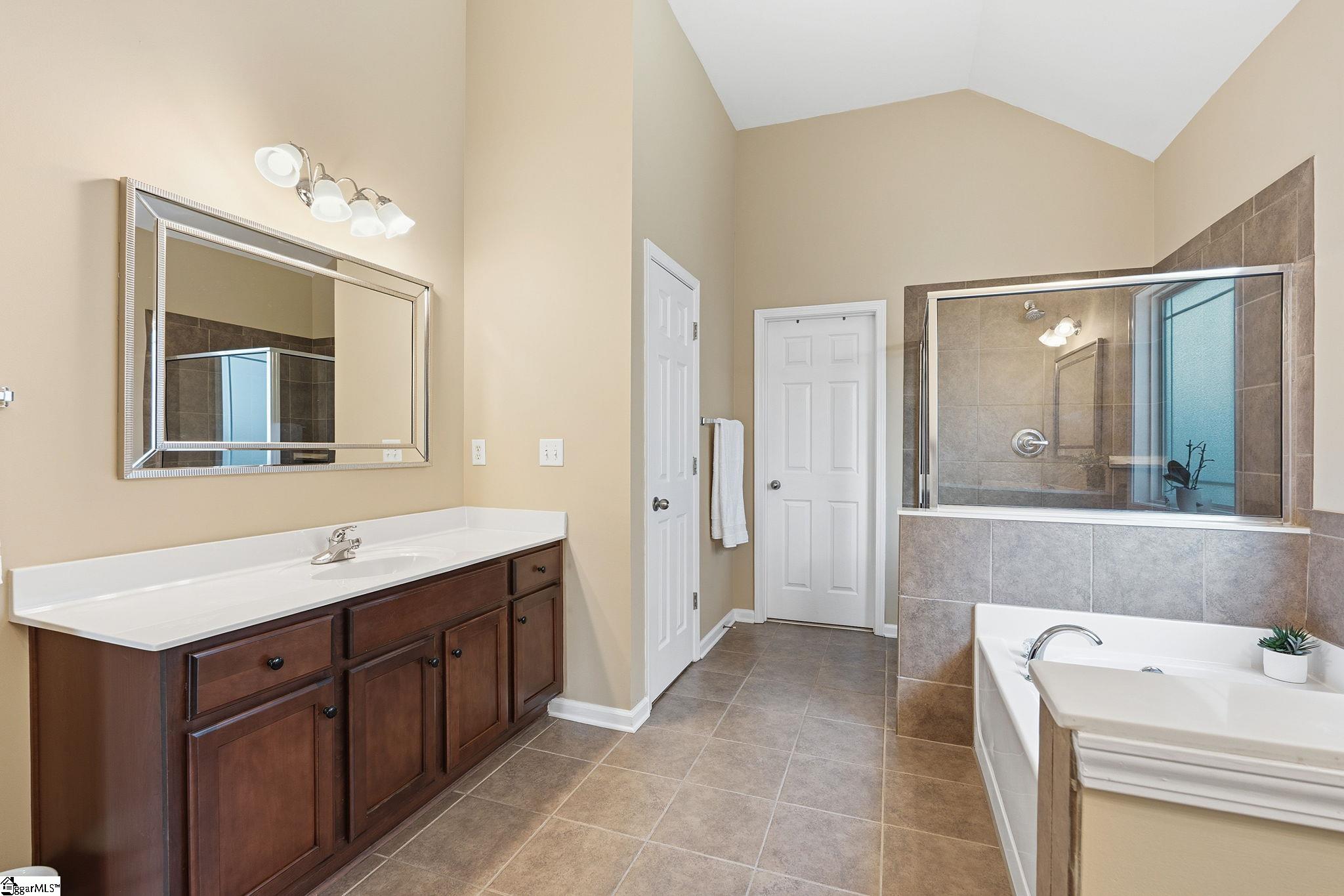 11 Roanoke Hills Court Simpsonville, SC 29681