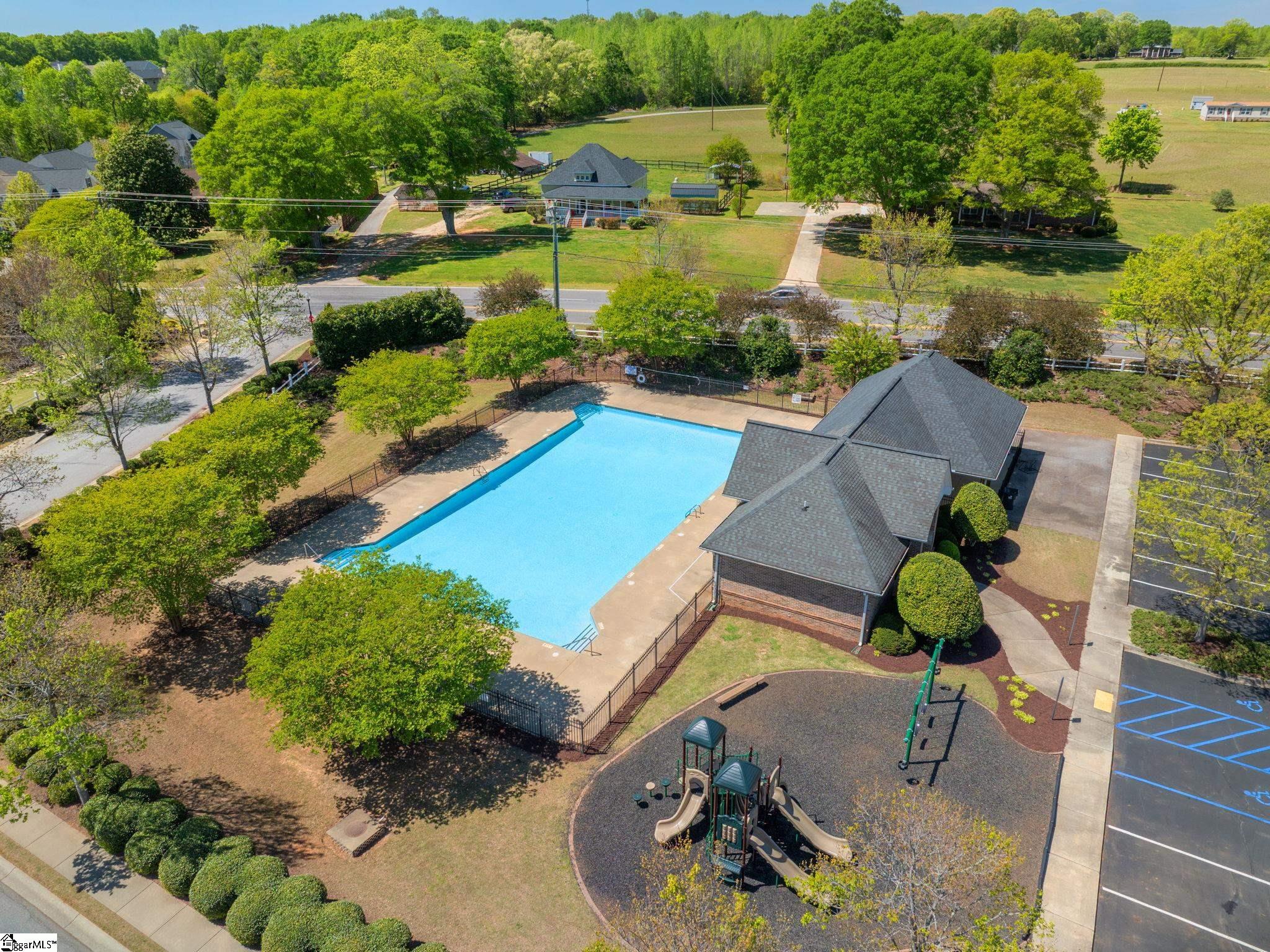 11 Roanoke Hills Court Simpsonville, SC 29681