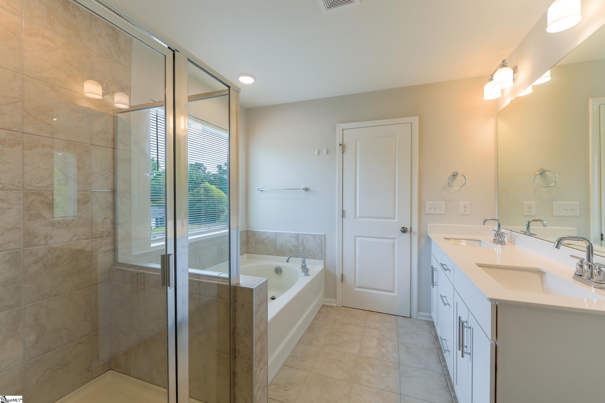 7037 Haddington Drive Roebuck, SC 29376