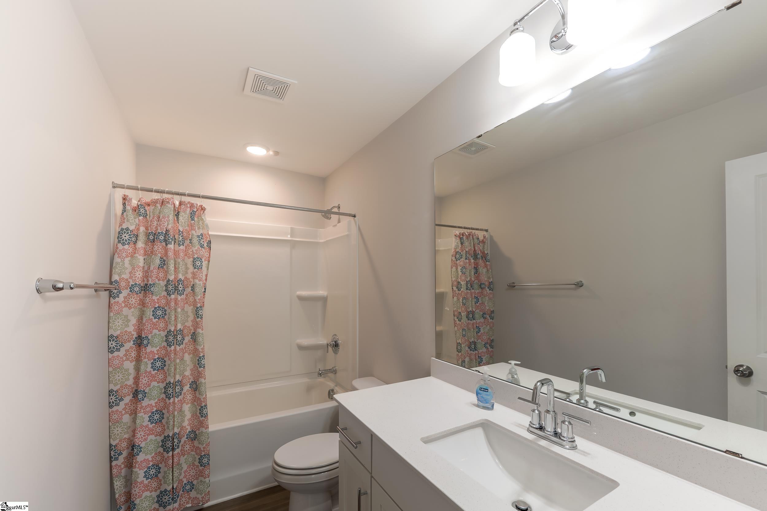 7037 Haddington Drive Roebuck, SC 29376