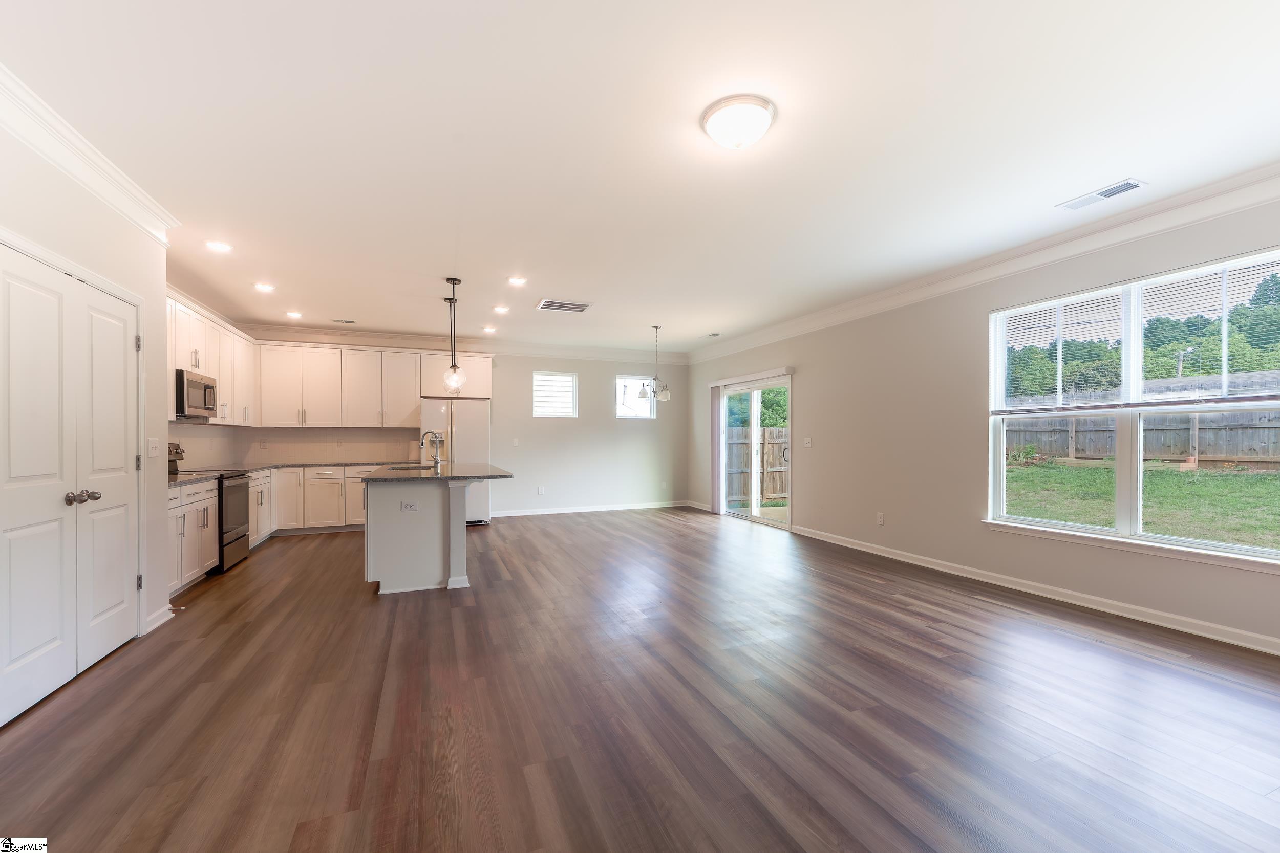7037 Haddington Drive Roebuck, SC 29376