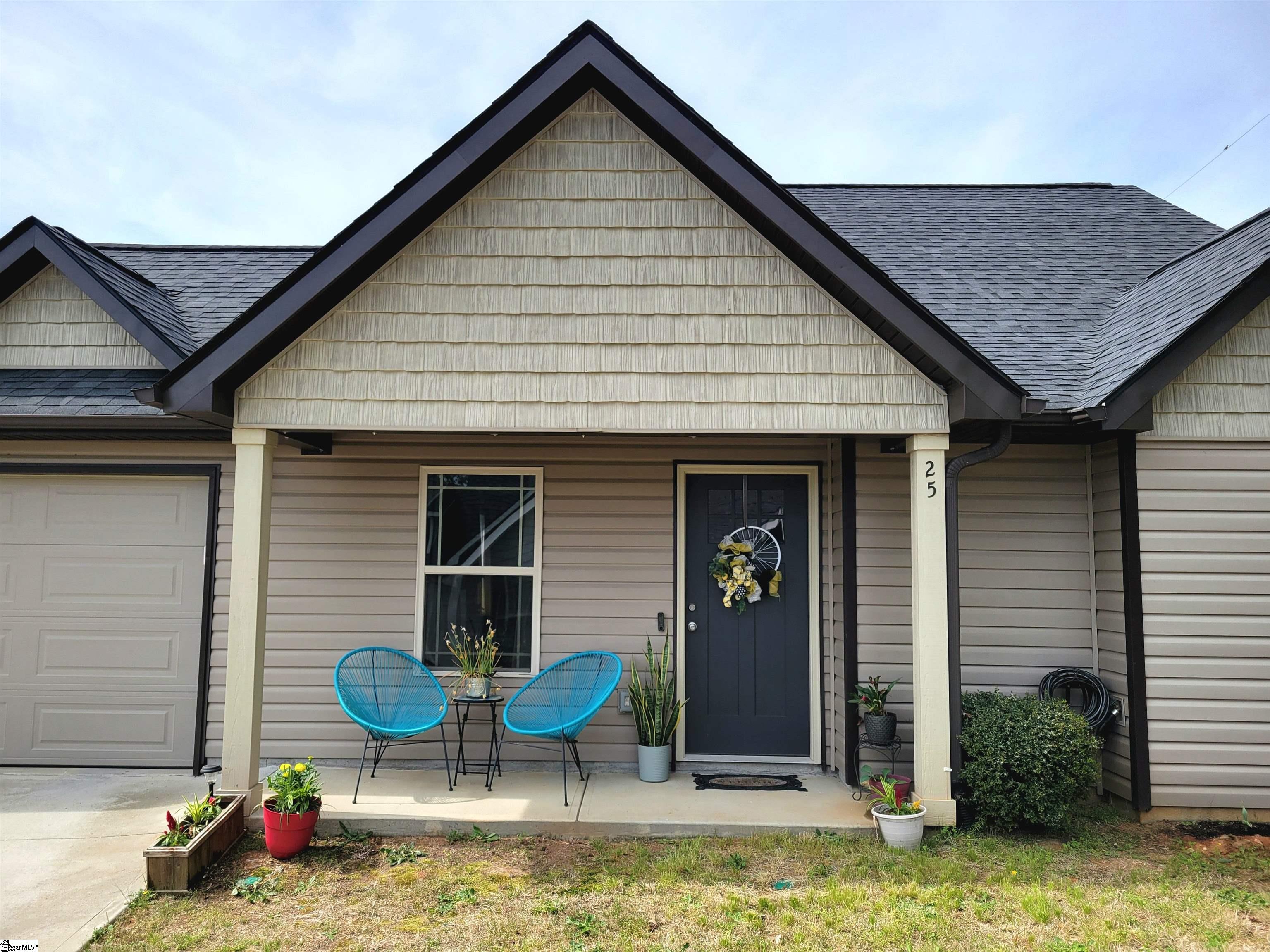 25 Pamela Drive Greenville, SC 29611