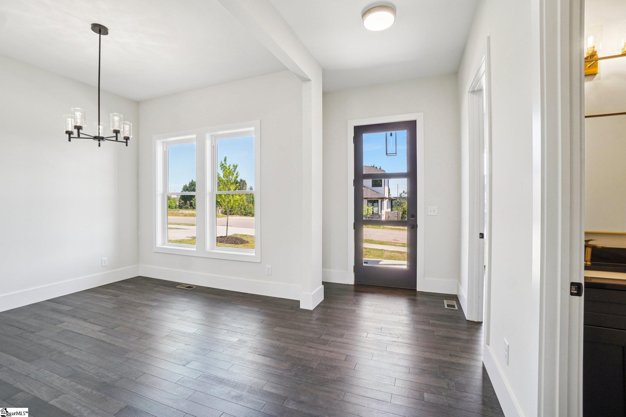 44 Village Crest Drive Greenville, SC 29607