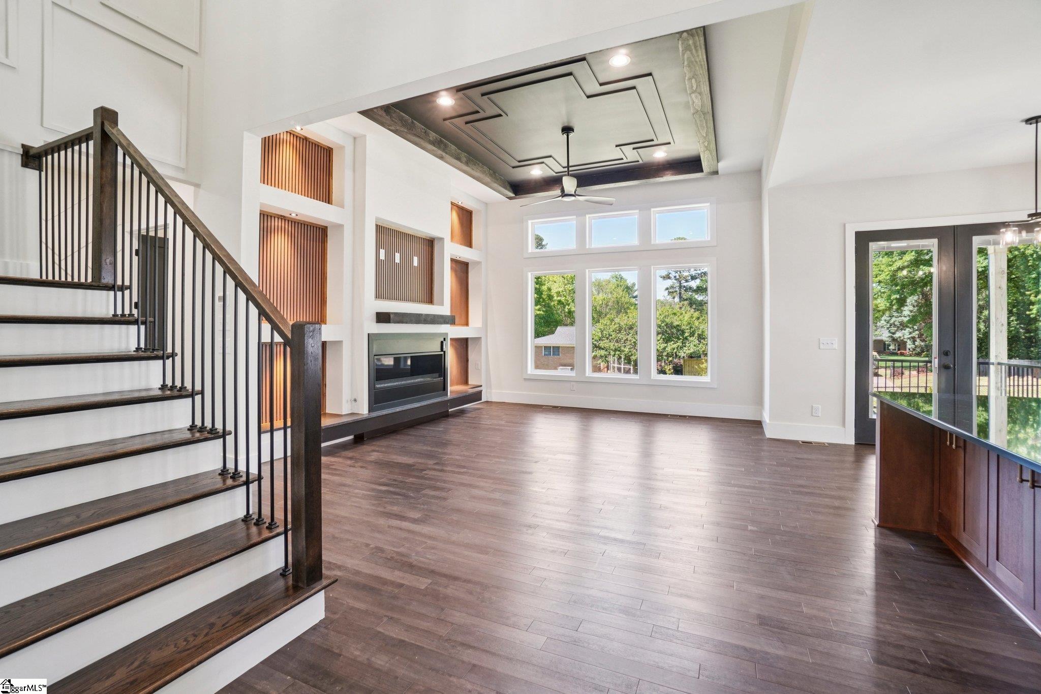 44 Village Crest Drive Greenville, SC 29607
