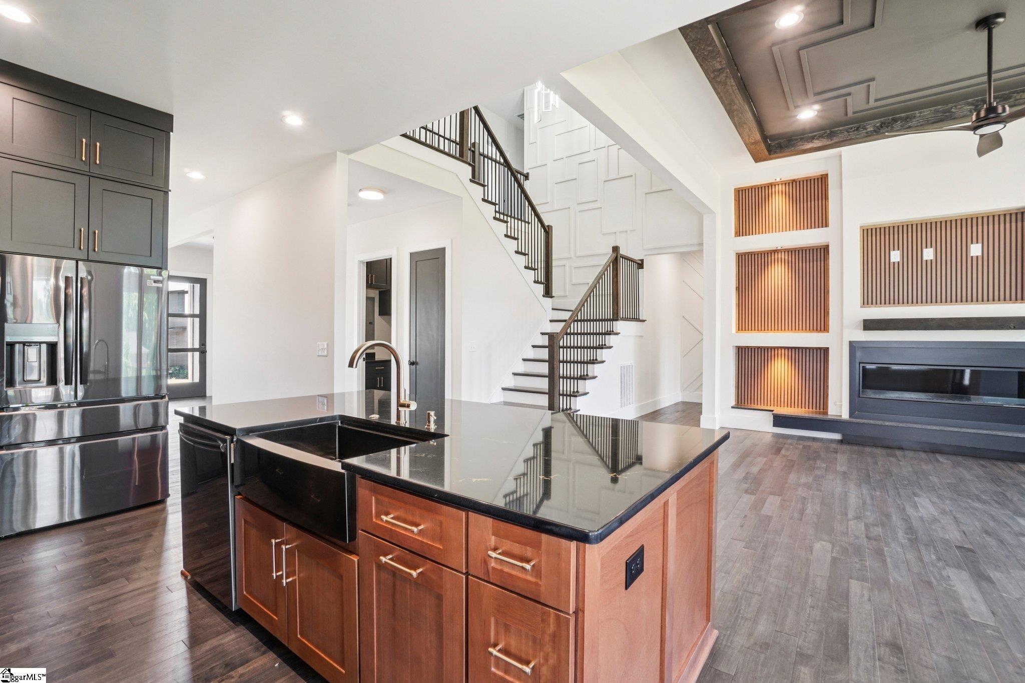 44 Village Crest Drive Greenville, SC 29607