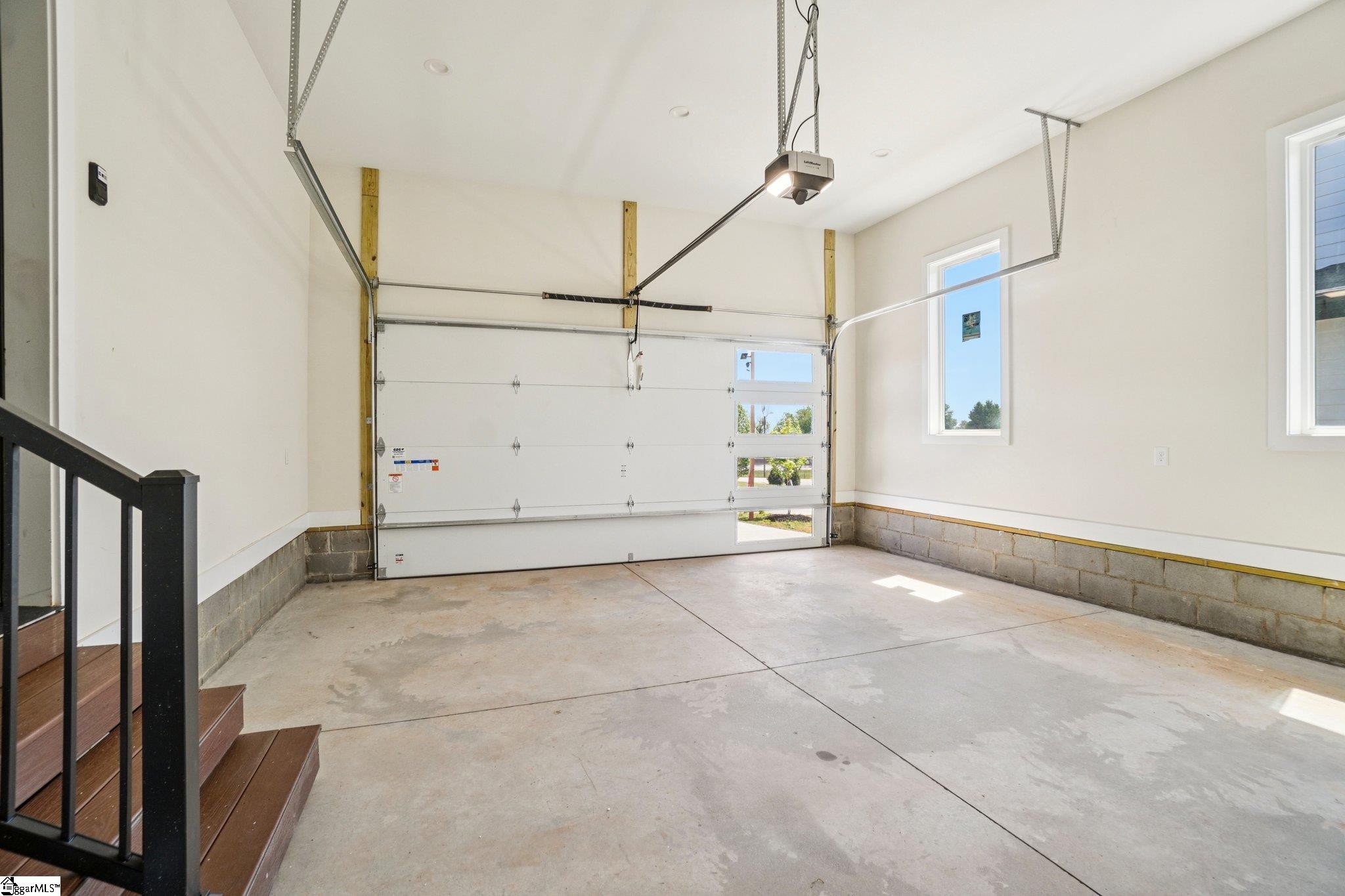 44 Village Crest Drive Greenville, SC 29607