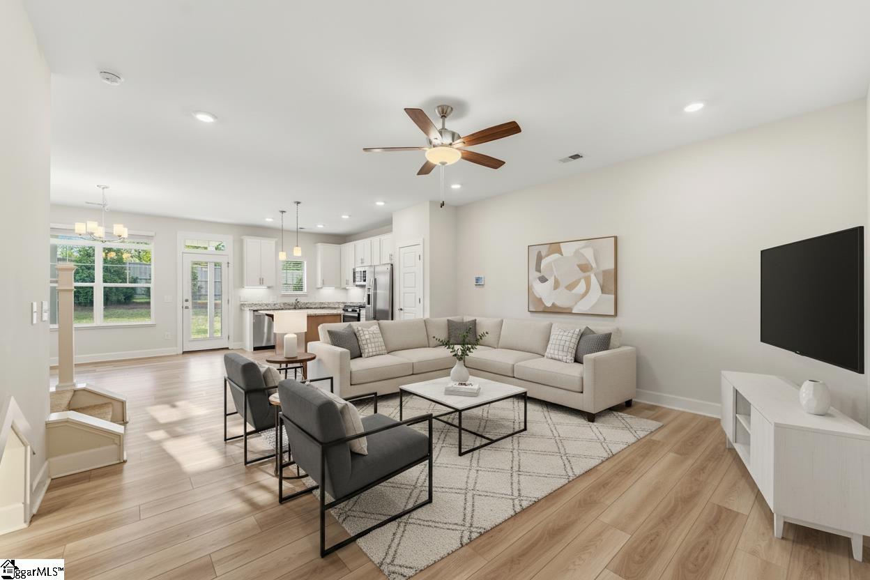 314 Hollenbeck Place Greenville, SC 29607