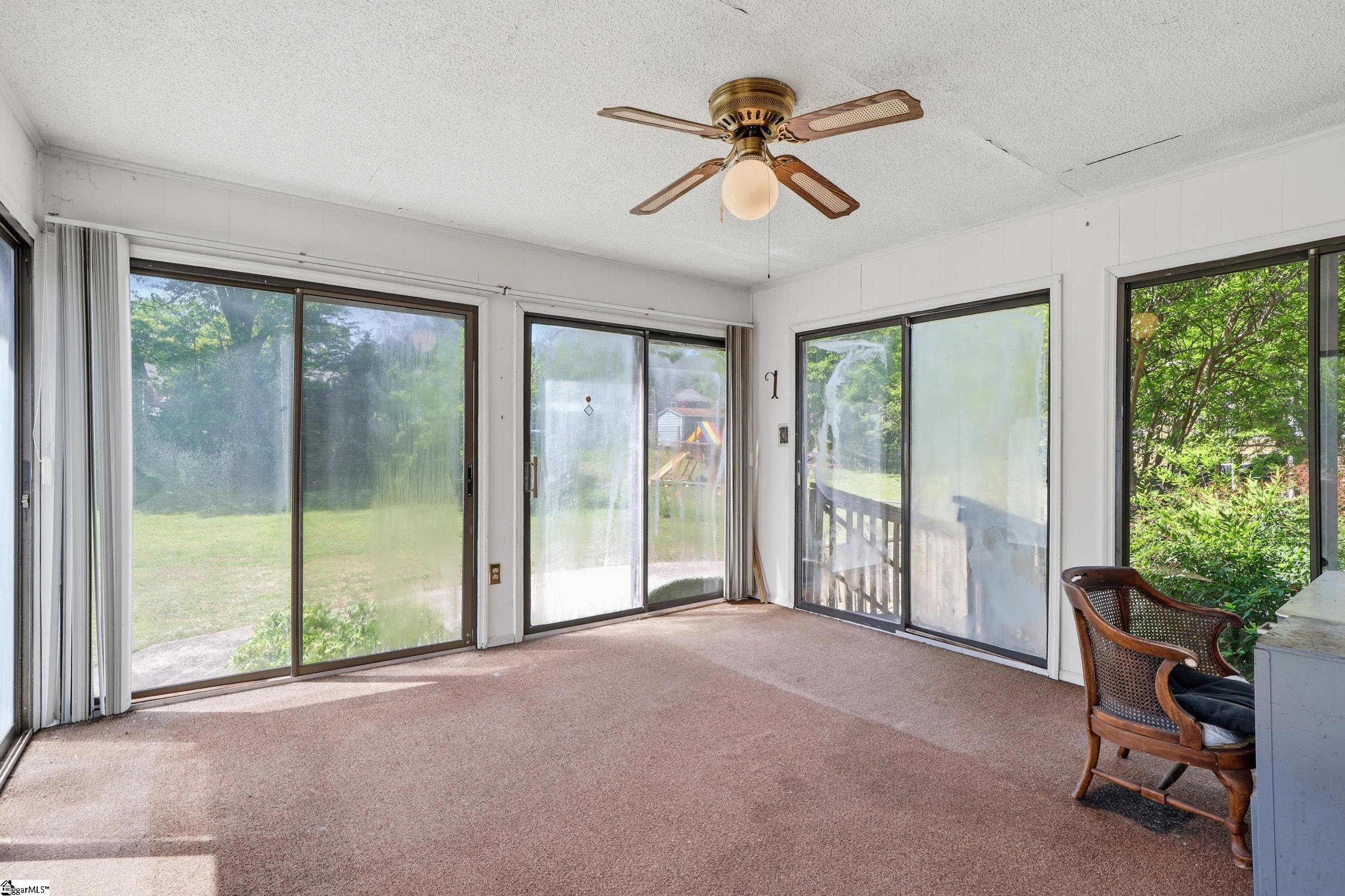 126 W Circle Avenue Greenville, SC 29607-1517