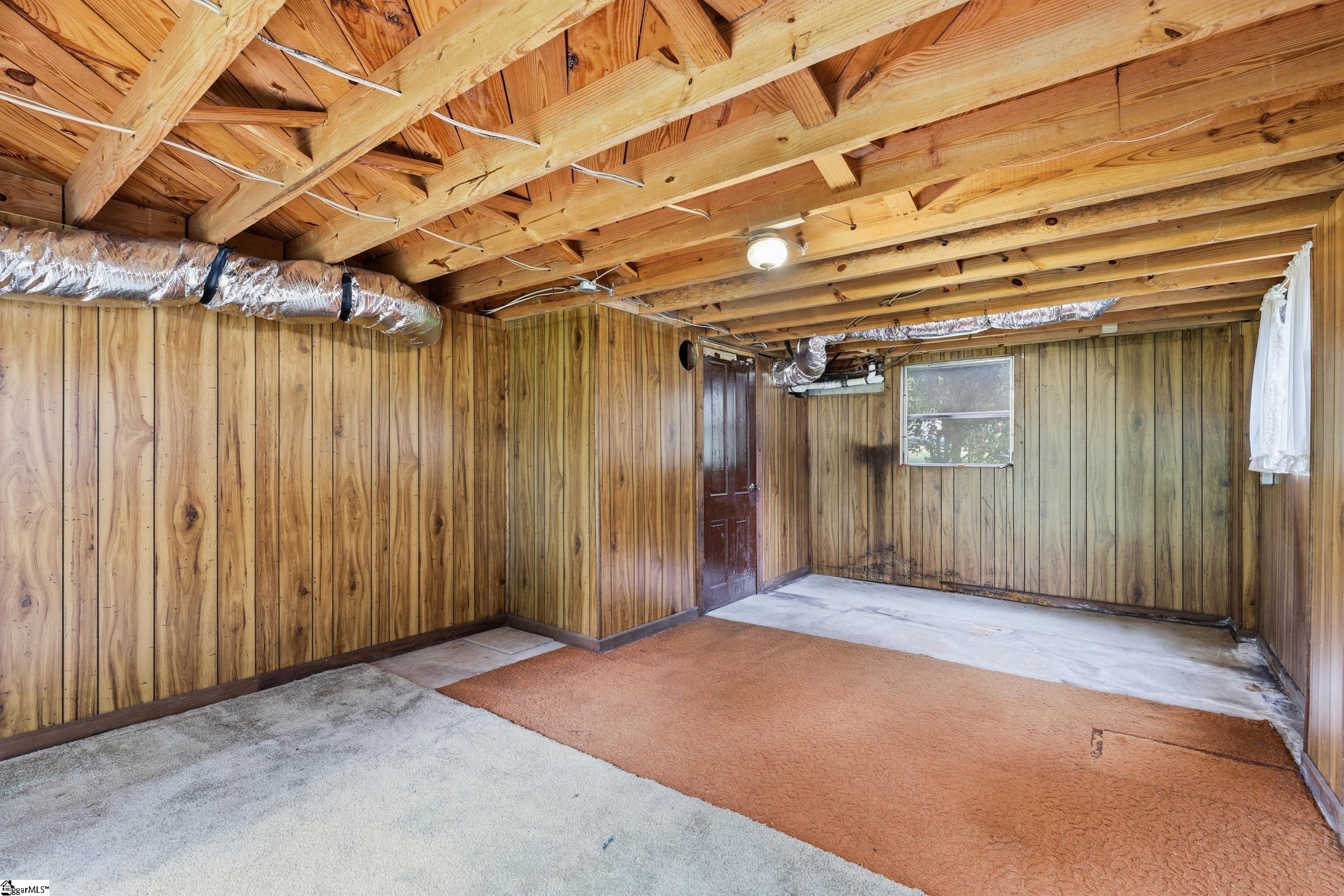 126 W Circle Avenue Greenville, SC 29607-1517