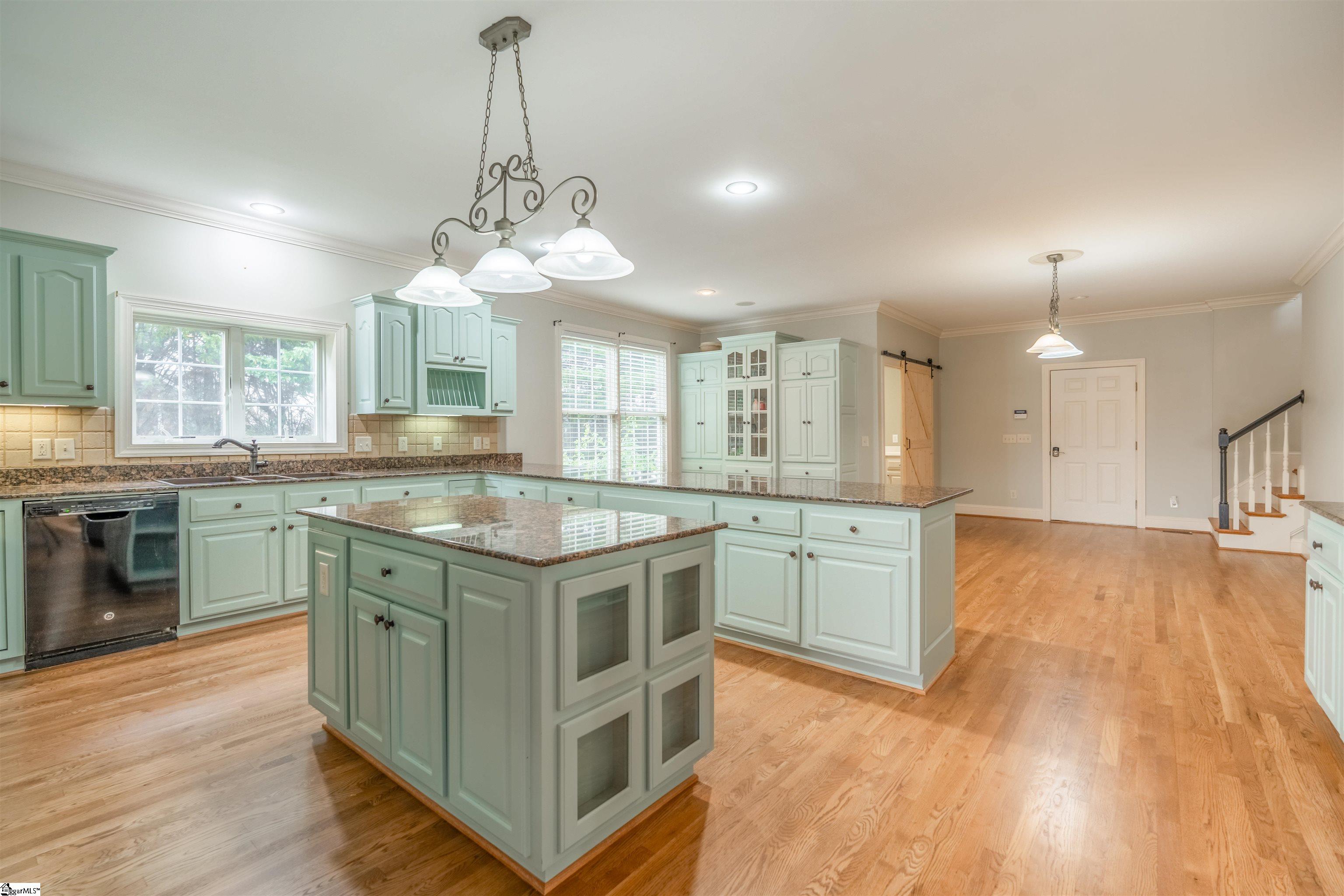 323 Waters Road, Taylors, SC, 29687