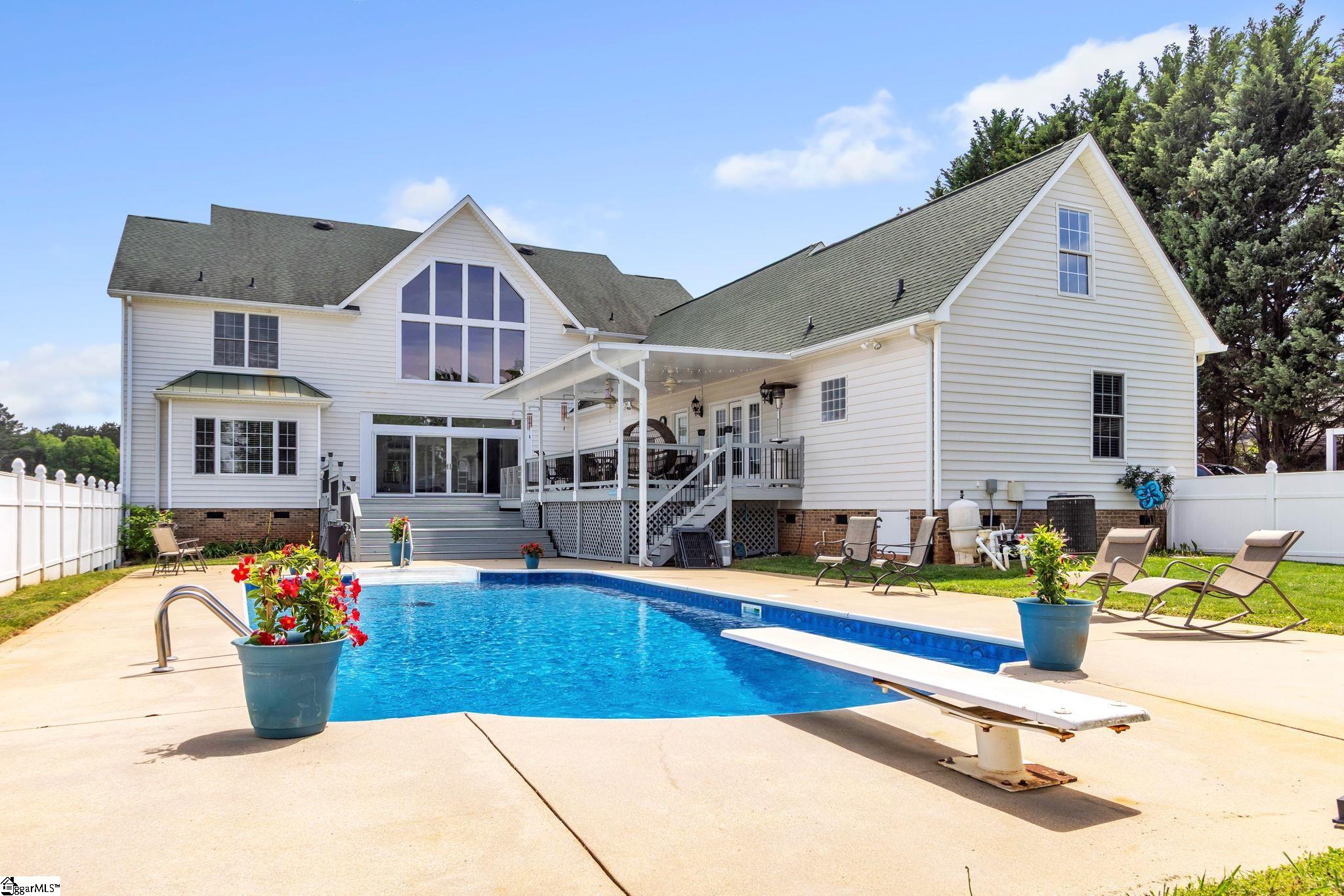 323 Waters Road, Taylors, SC, 29687