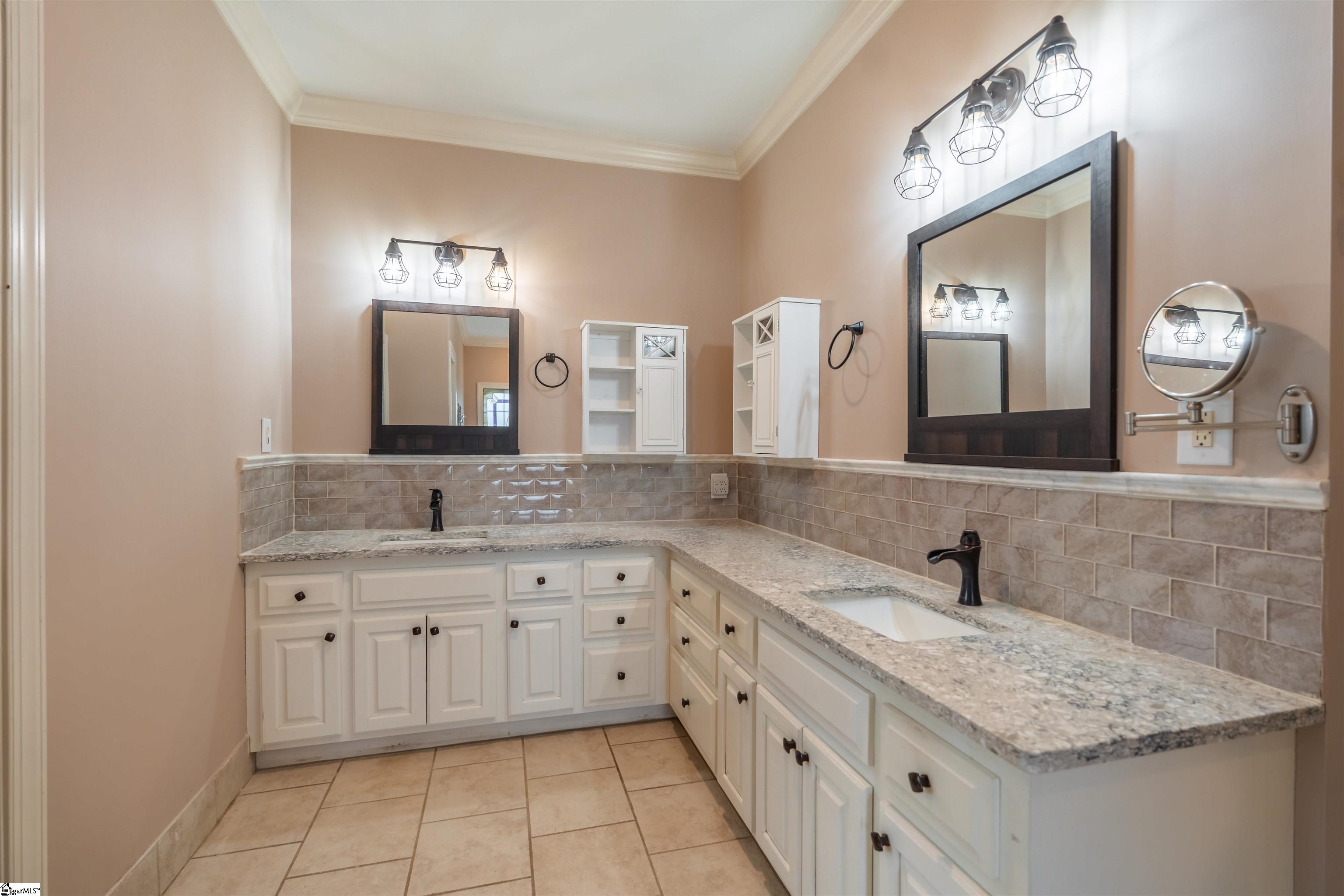 323 Waters Road, Taylors, SC, 29687