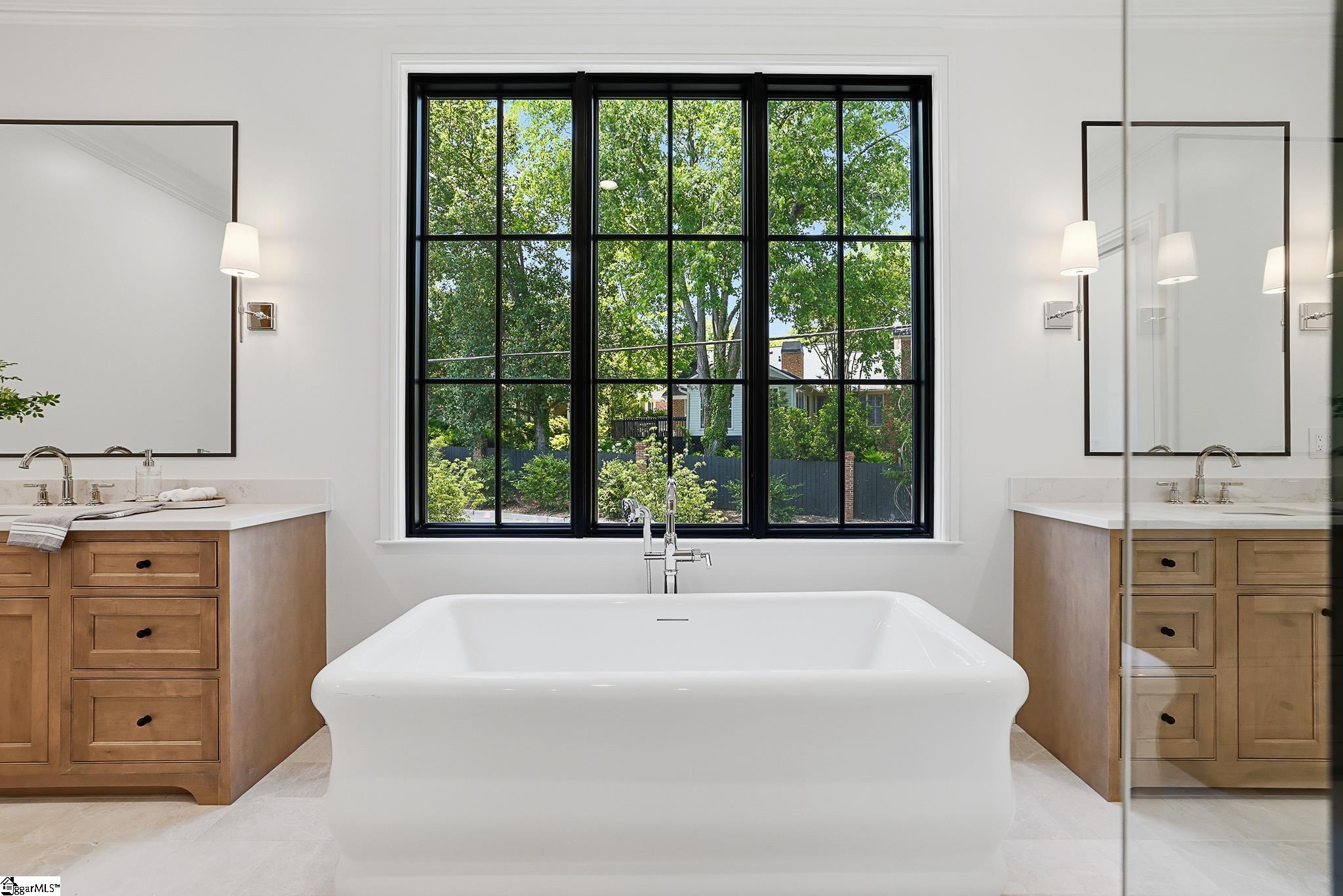 101 Sherwood Street UNIT Unit 200 Greenville, SC 29601