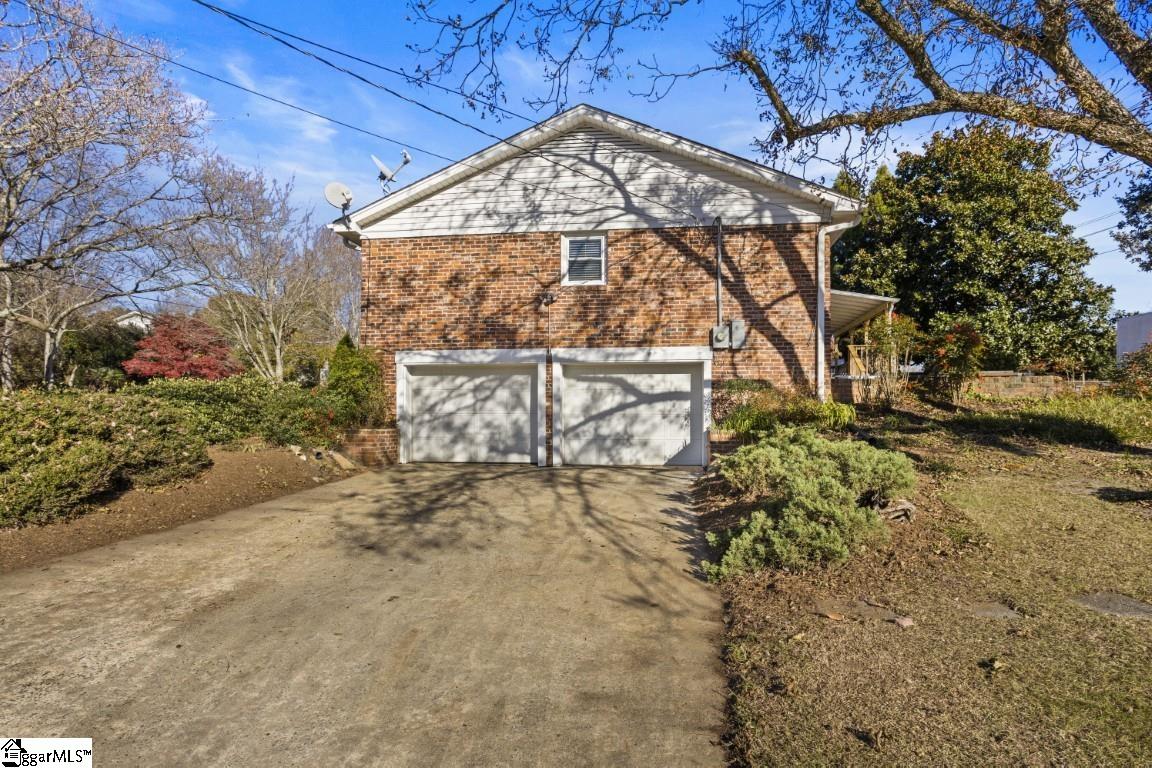 200 Leyswood Drive Greenville, SC 29615