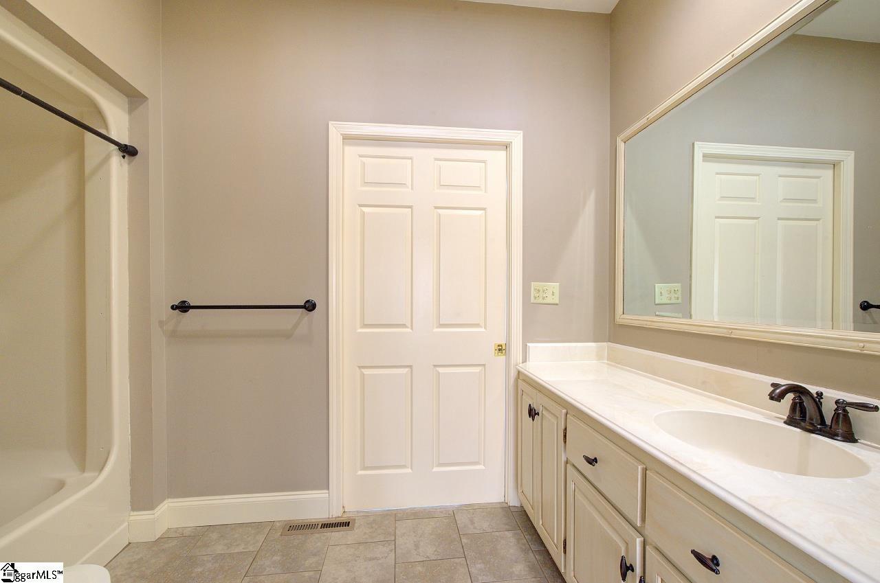 400 Four Lakes Drive, Easley, SC, 29642