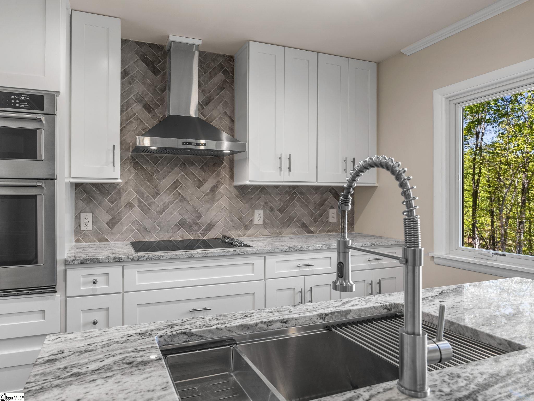 110 Persimmon Hill Court Columbus, NC 28722