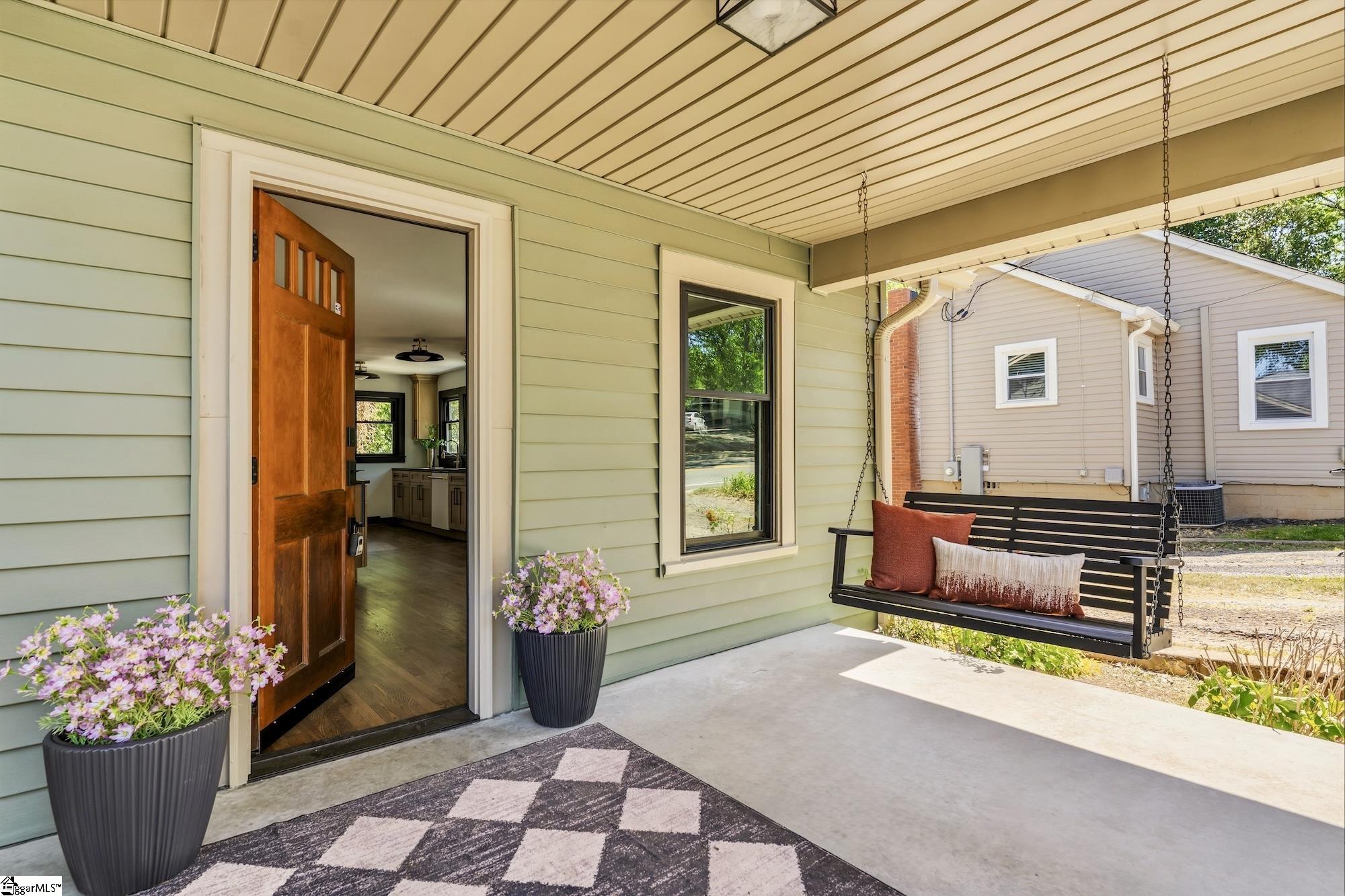 806 Perry Road Greenville, SC 29609