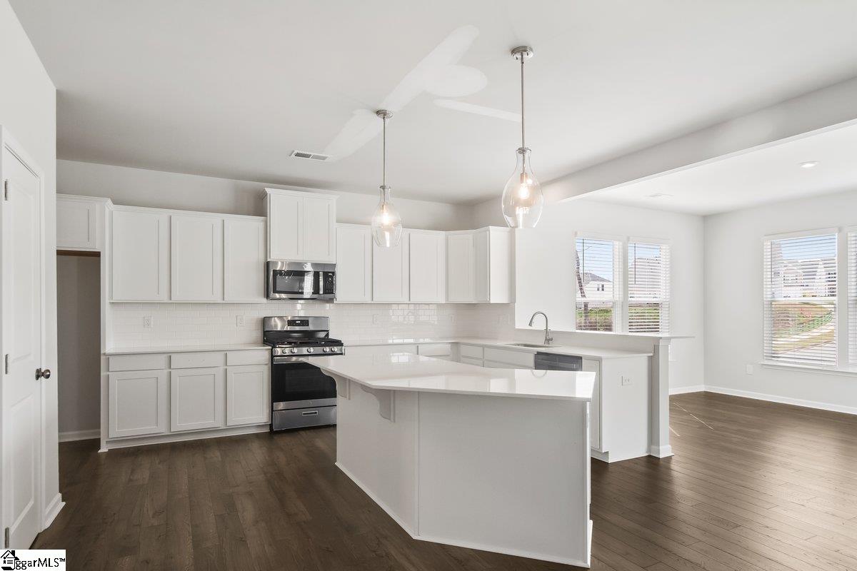 18 Stumphouse Street Greenville, SC 29607