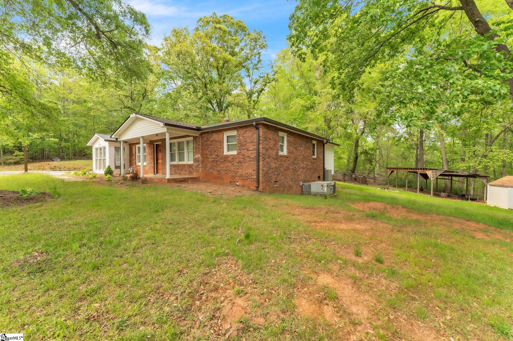4921 S Pine Street Spartanburg, SC 29302