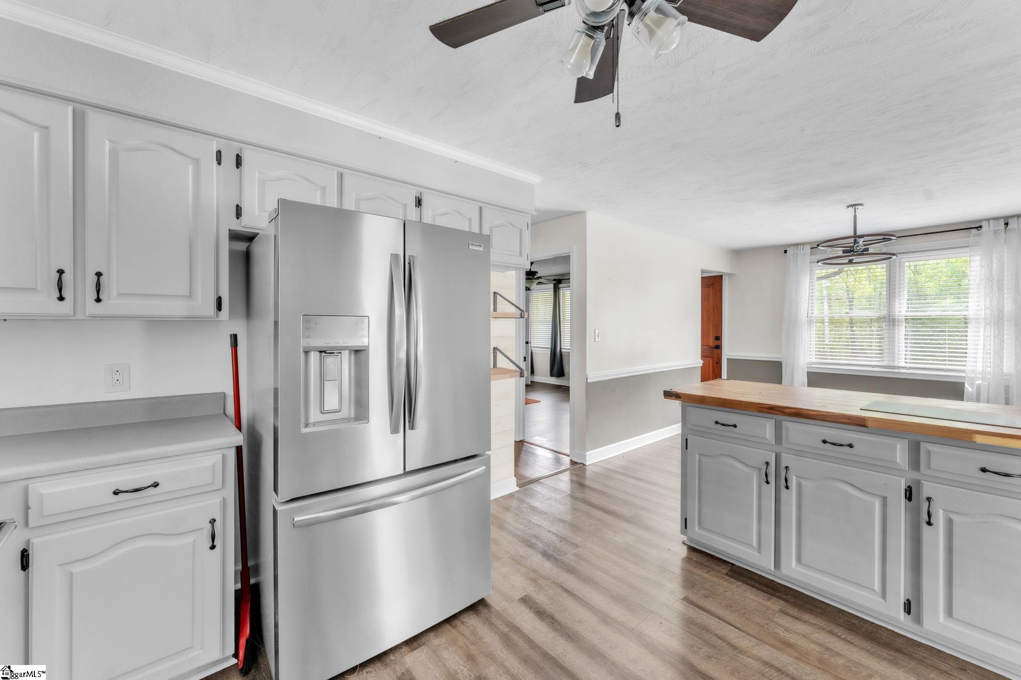 4921 S Pine Street Spartanburg, SC 29302