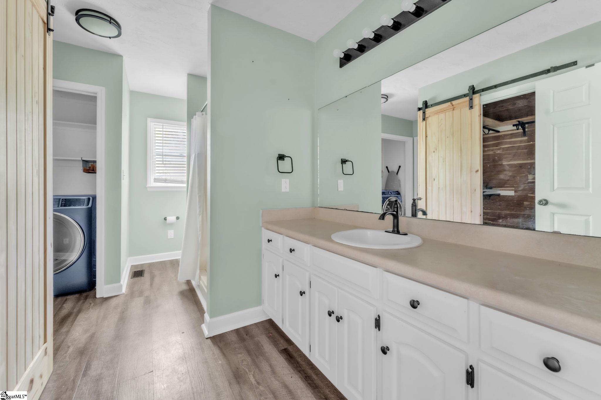 4921 S Pine Street Spartanburg, SC 29302