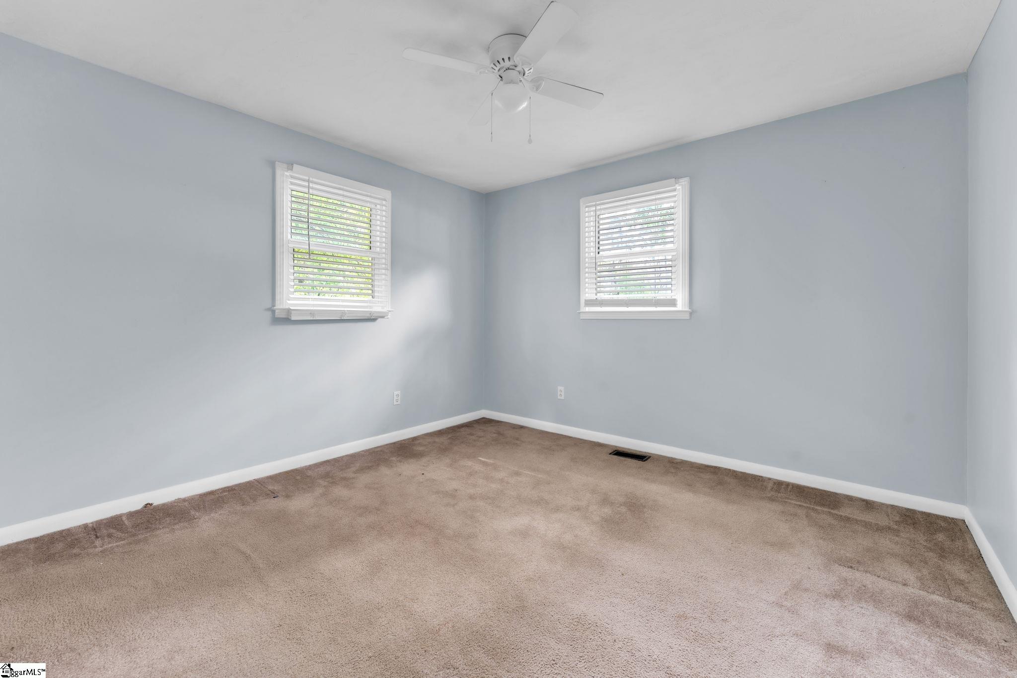 4921 S Pine Street Spartanburg, SC 29302