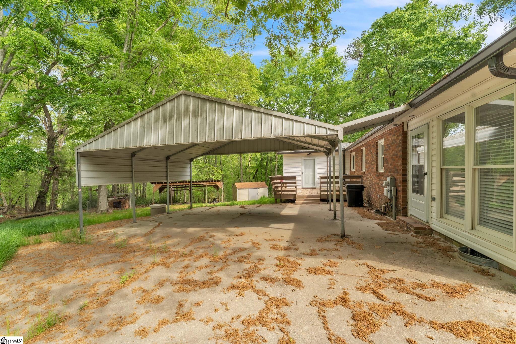 4921 S Pine Street Spartanburg, SC 29302