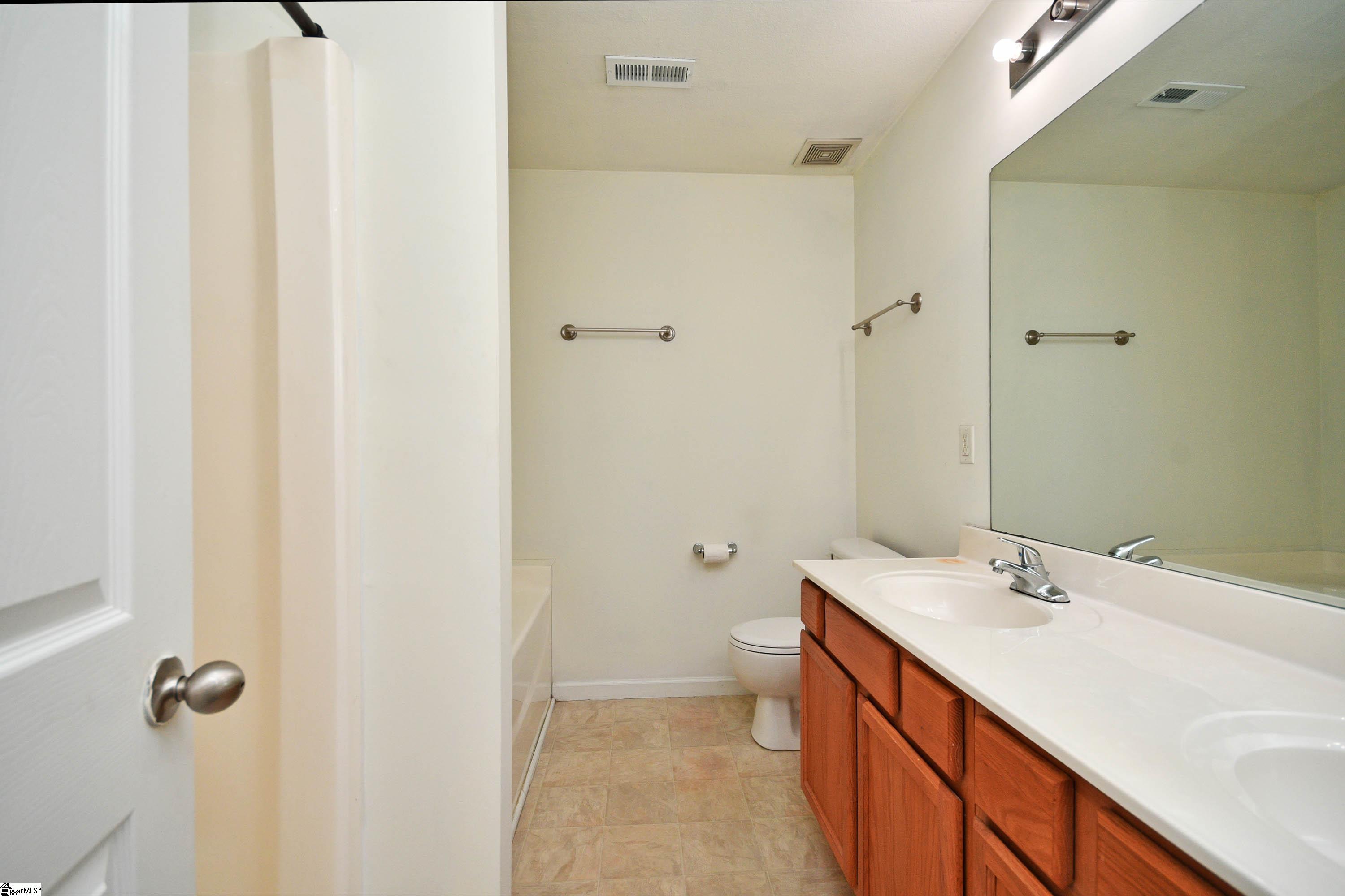 7 Birchbriar Way Greenville, SC 29605