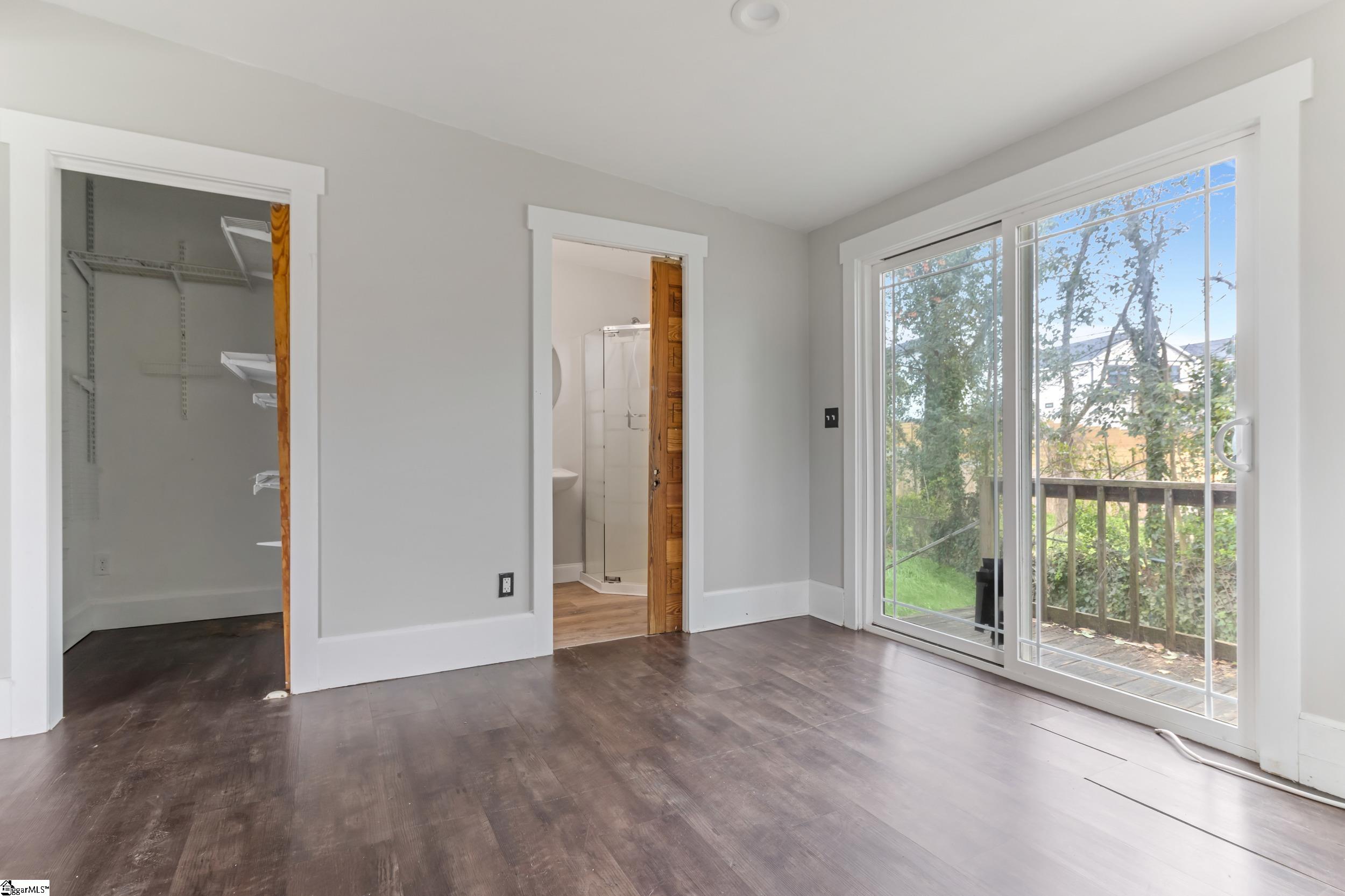 211 Minus Street Greenville, SC 29601