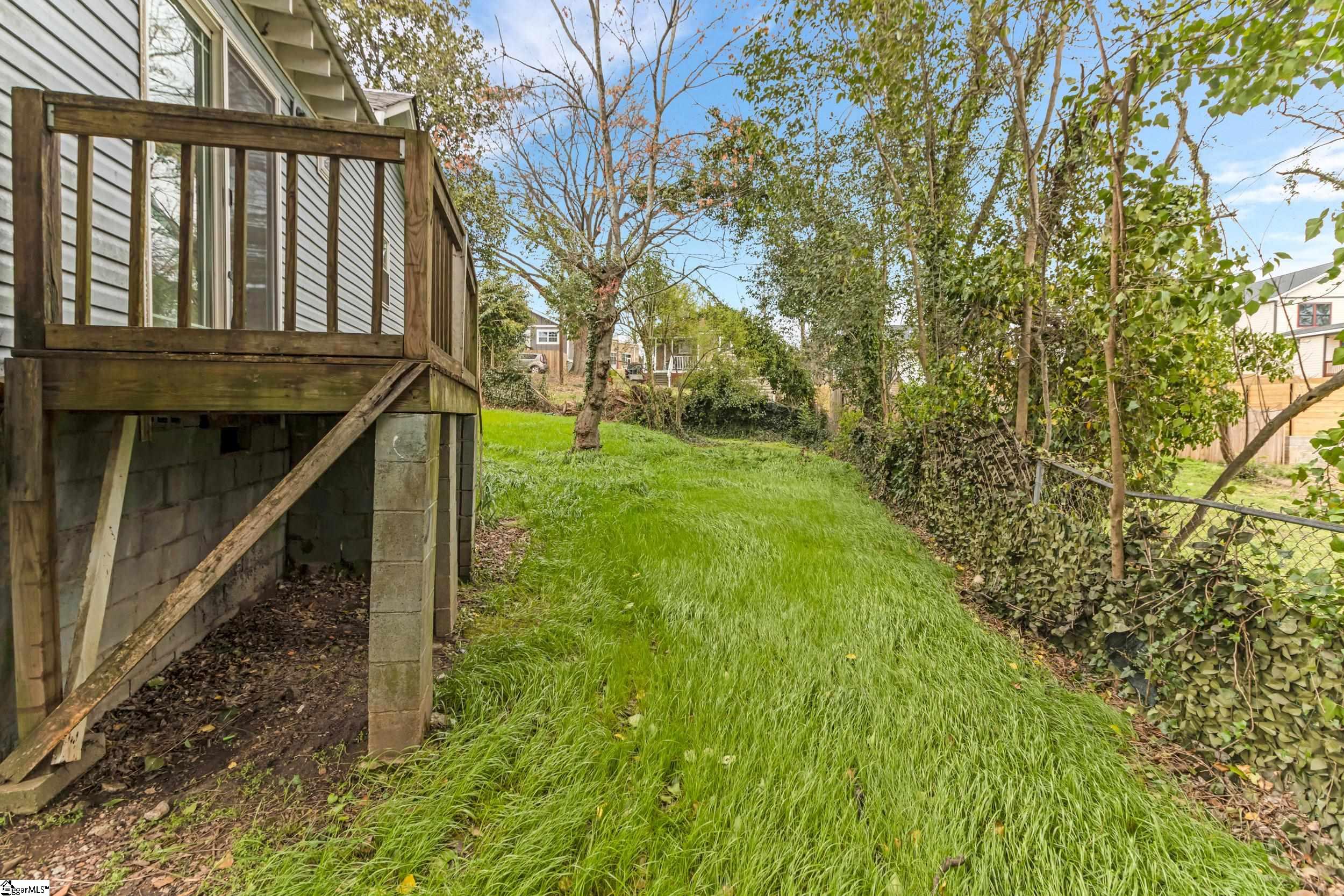 211 Minus Street Greenville, SC 29601