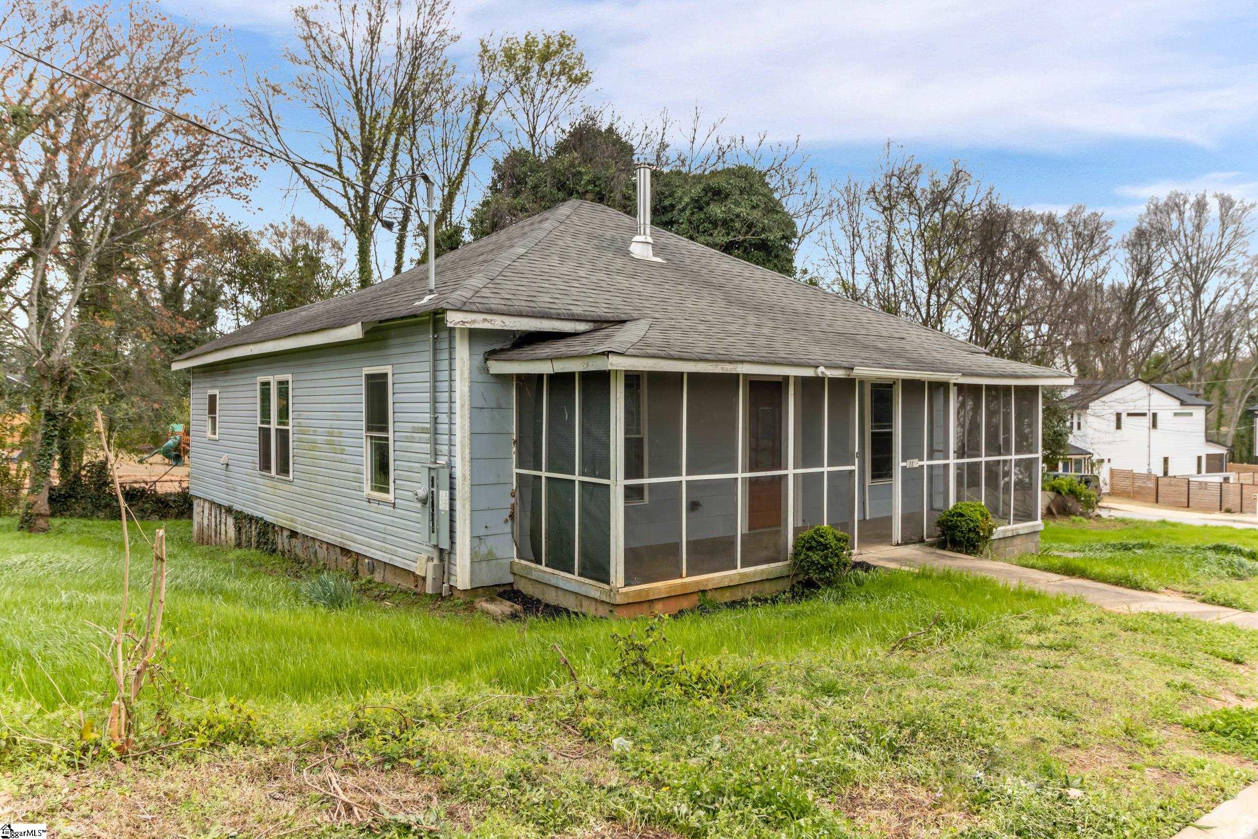 211 Minus Street Greenville, SC 29601