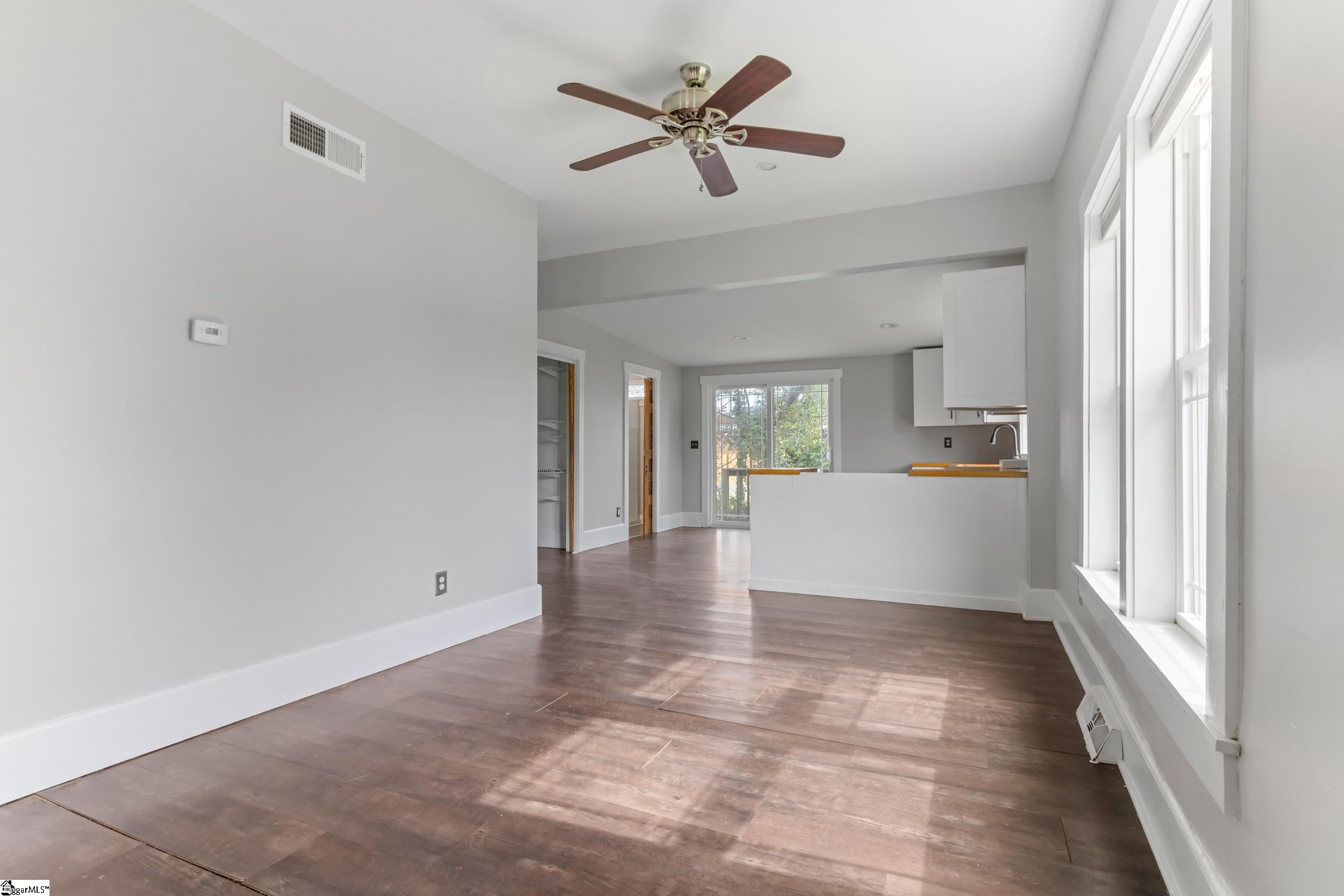 211 Minus Street Greenville, SC 29601