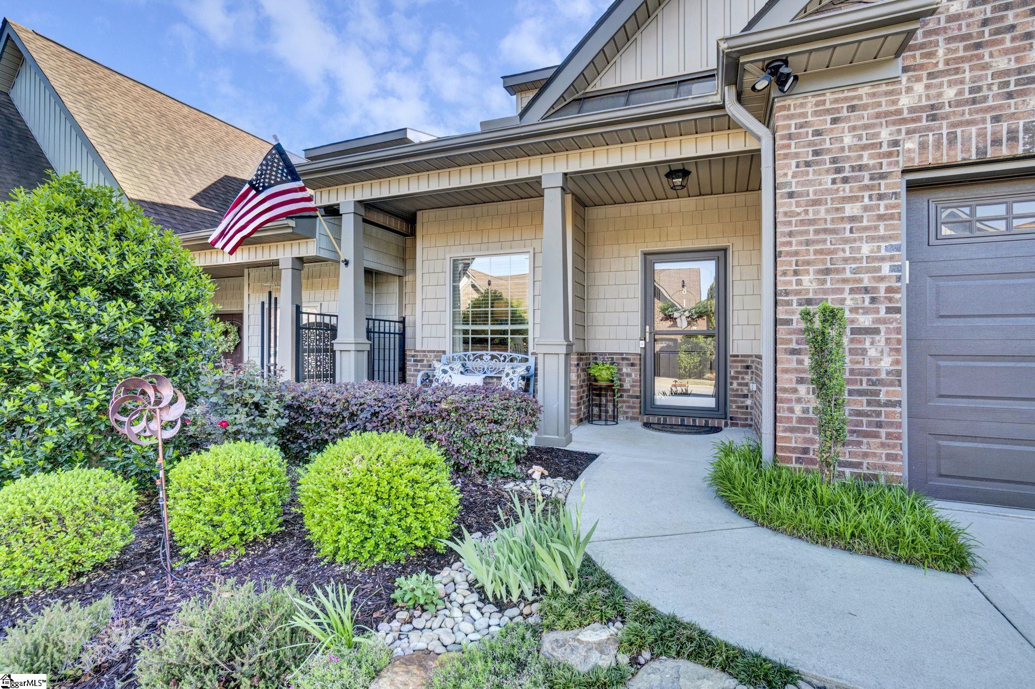 819 Asheton Commons Lane Simpsonville, SC 29681