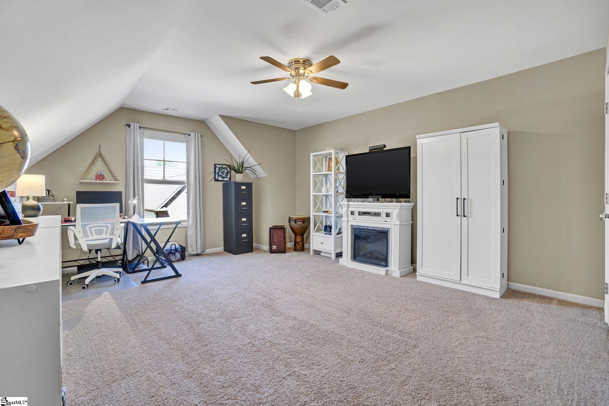 819 Asheton Commons Lane Simpsonville, SC 29681
