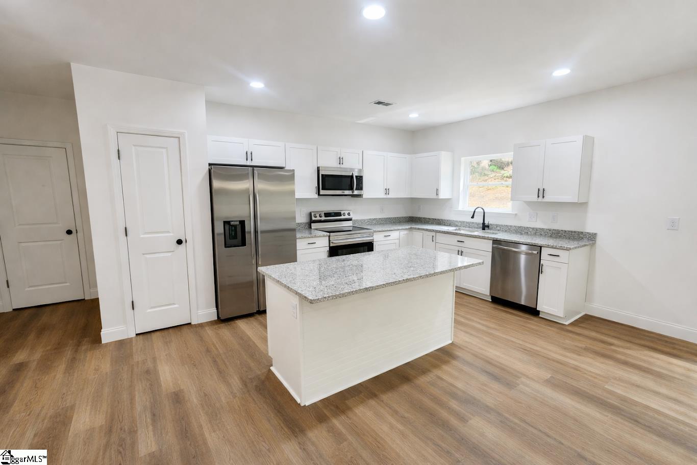180 Anita Drive Spartanburg, SC 29302