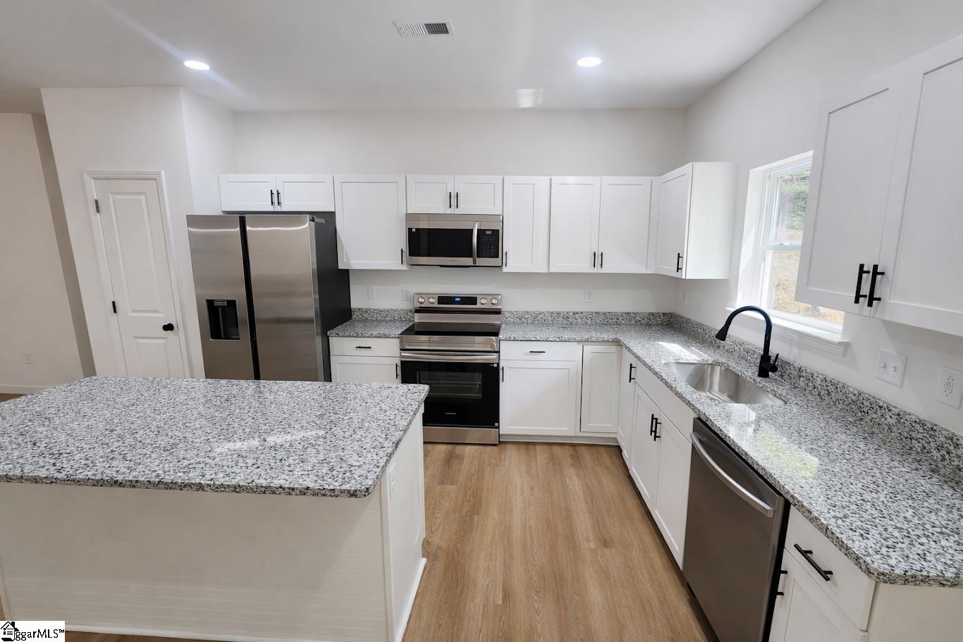 180 Anita Drive Spartanburg, SC 29302