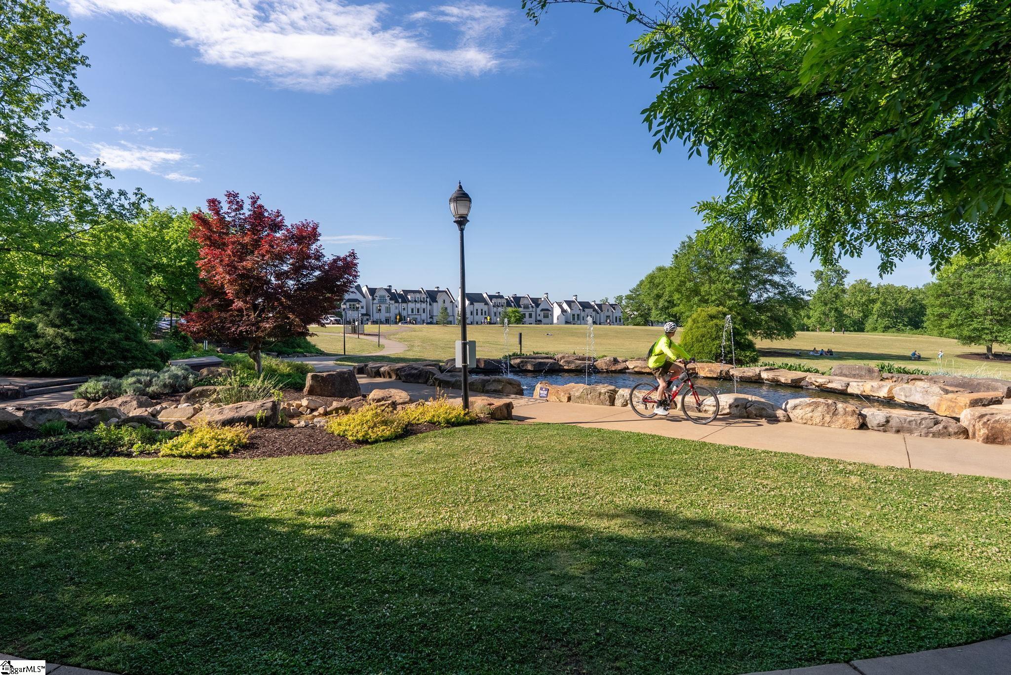 18 Peckham Street Greenville, SC 29607