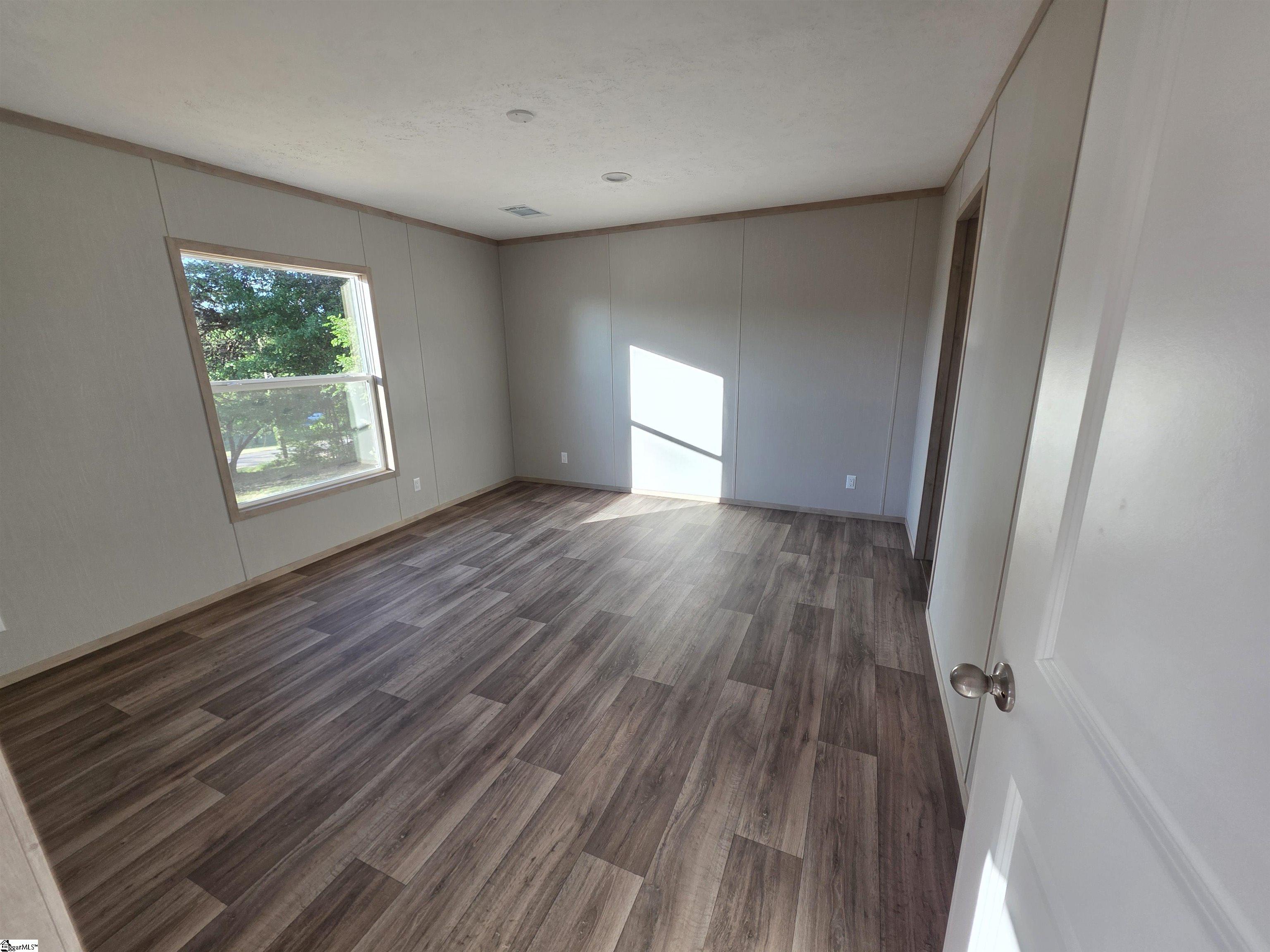 6 Pittman Drive Greenville, SC 29609