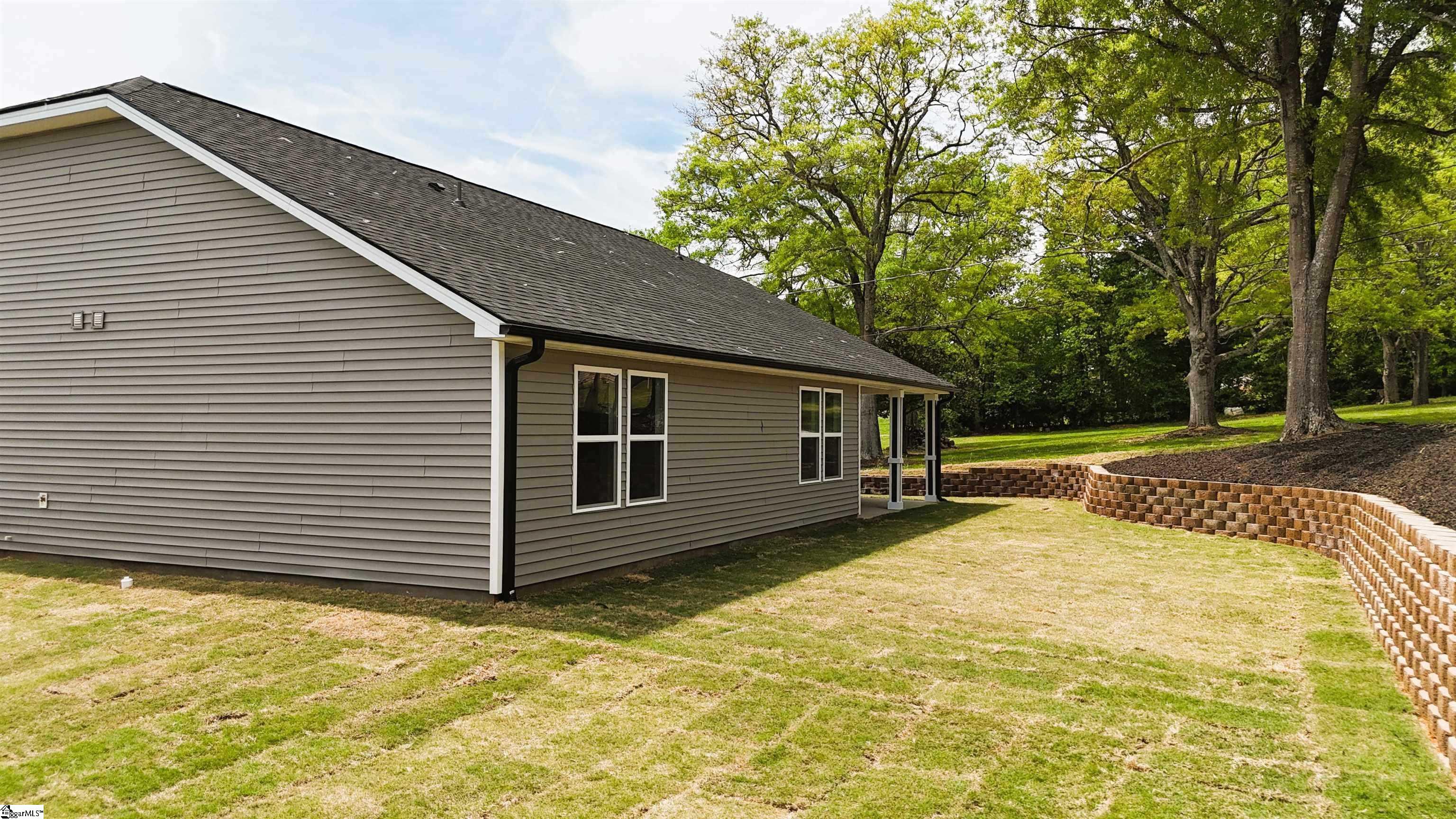 366 W Church Avenue Cowpens, SC 29330