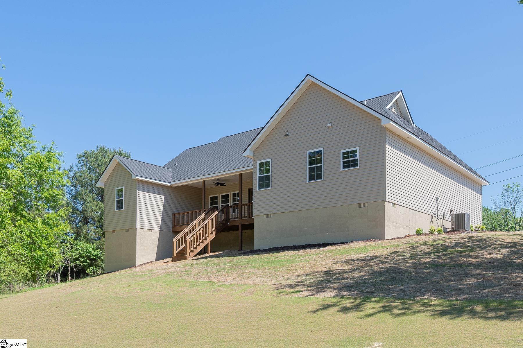 711 Hidden Falls Drive West Union, SC 29696