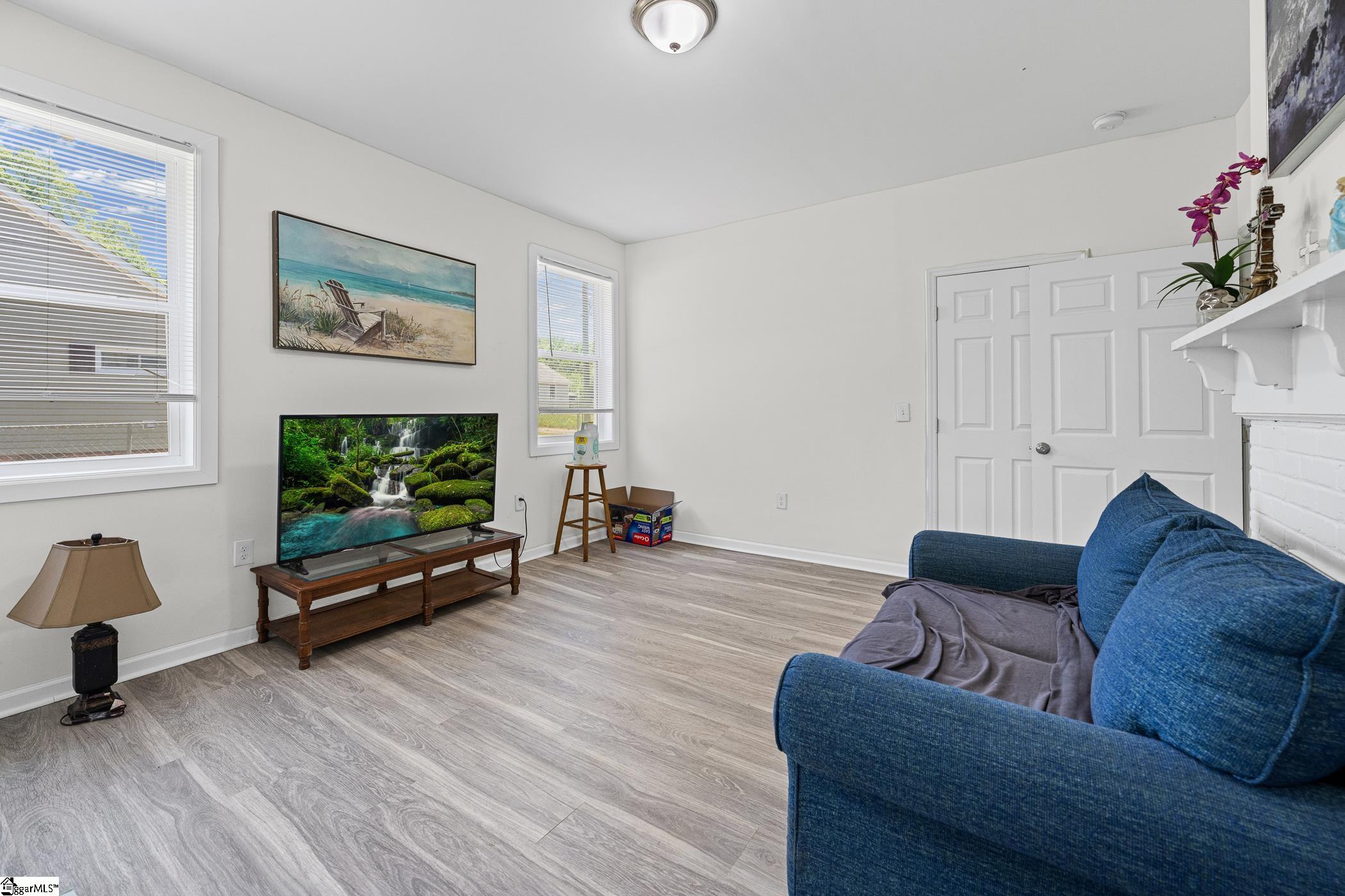 27 Smythe Street Belton, SC 29627