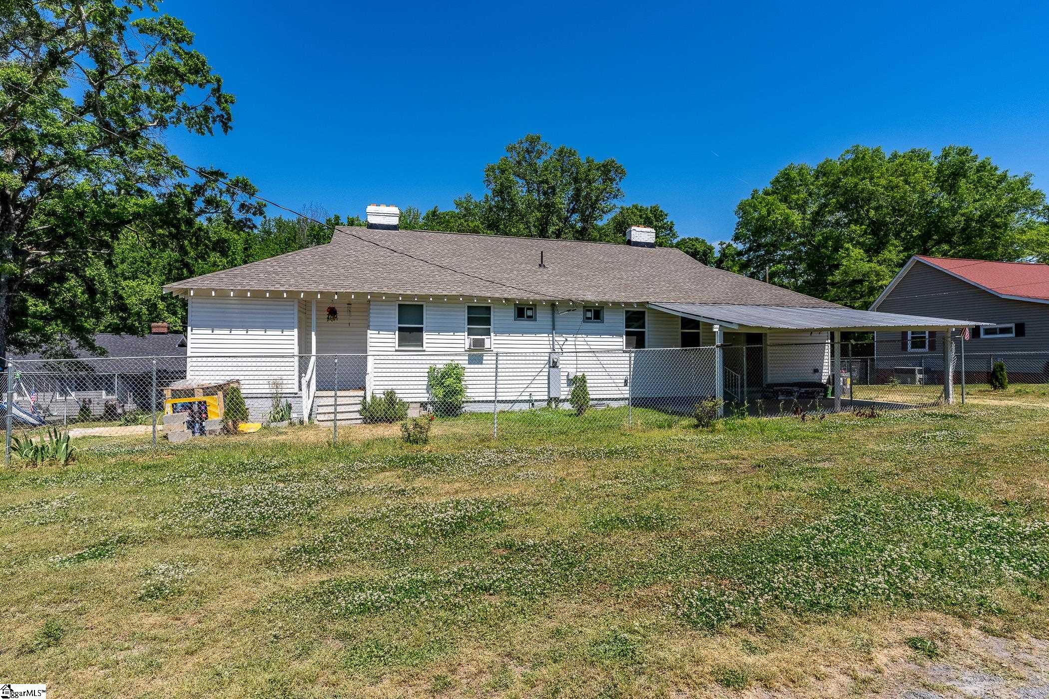 27 Smythe Street Belton, SC 29627